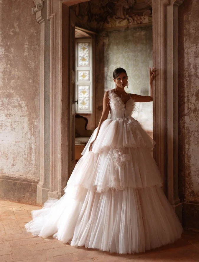 Label Watch: Warum Valensia Dresses derzeit die Wunschlisten angehender Bräute erobert