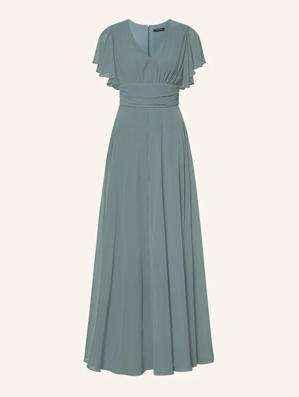 Maxikleid in gedecktem Salbeigrün mit Flügelärmeln und Taillenband - Zeitloser Hochzeitsgast Look 2026