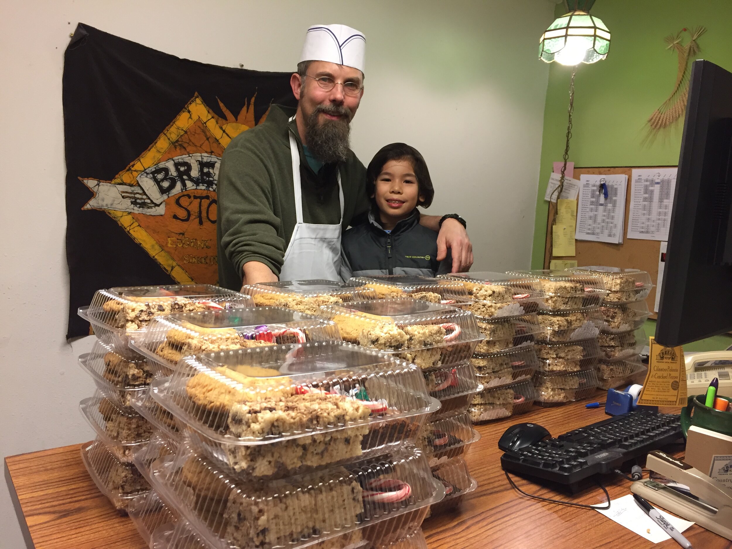 2015 Dave's story- Kalei and Dave- xmas cookies.JPG