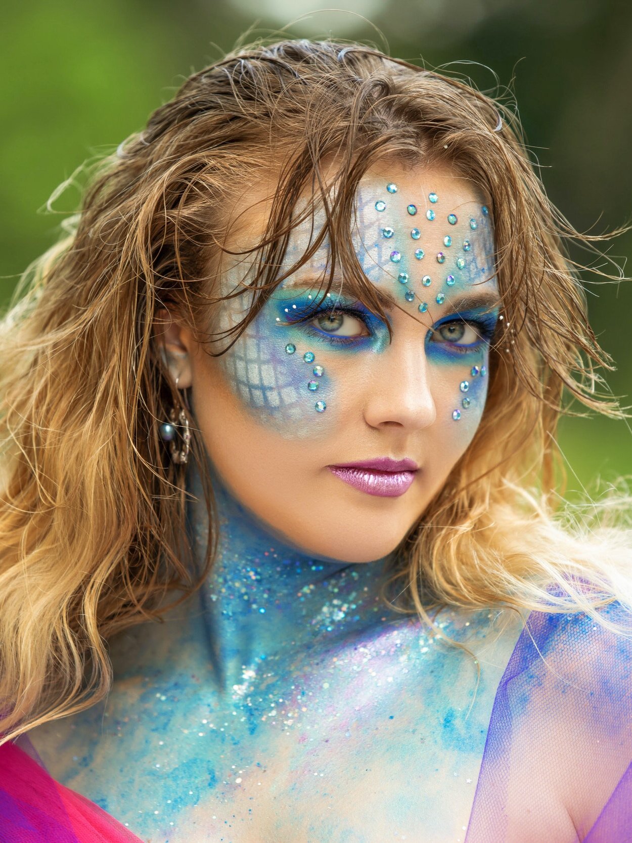 Kreativ Make-Up blau grün Strass