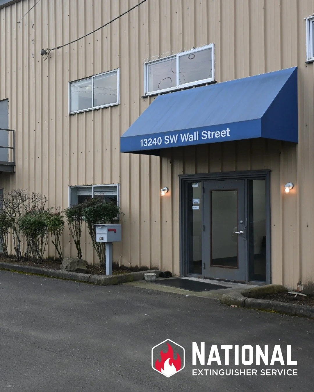 New Location!

We&rsquo;ve expanded and opened our newest branch in Tigard to better serve our customers in SW Portland.

Stop by 13240 SW Wall St for extinguisher service, inspections, and all your fire suppression needs.

#NES #NationalExtinguisher