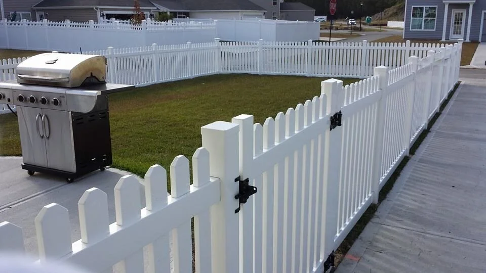 Vinyl Picket Fence