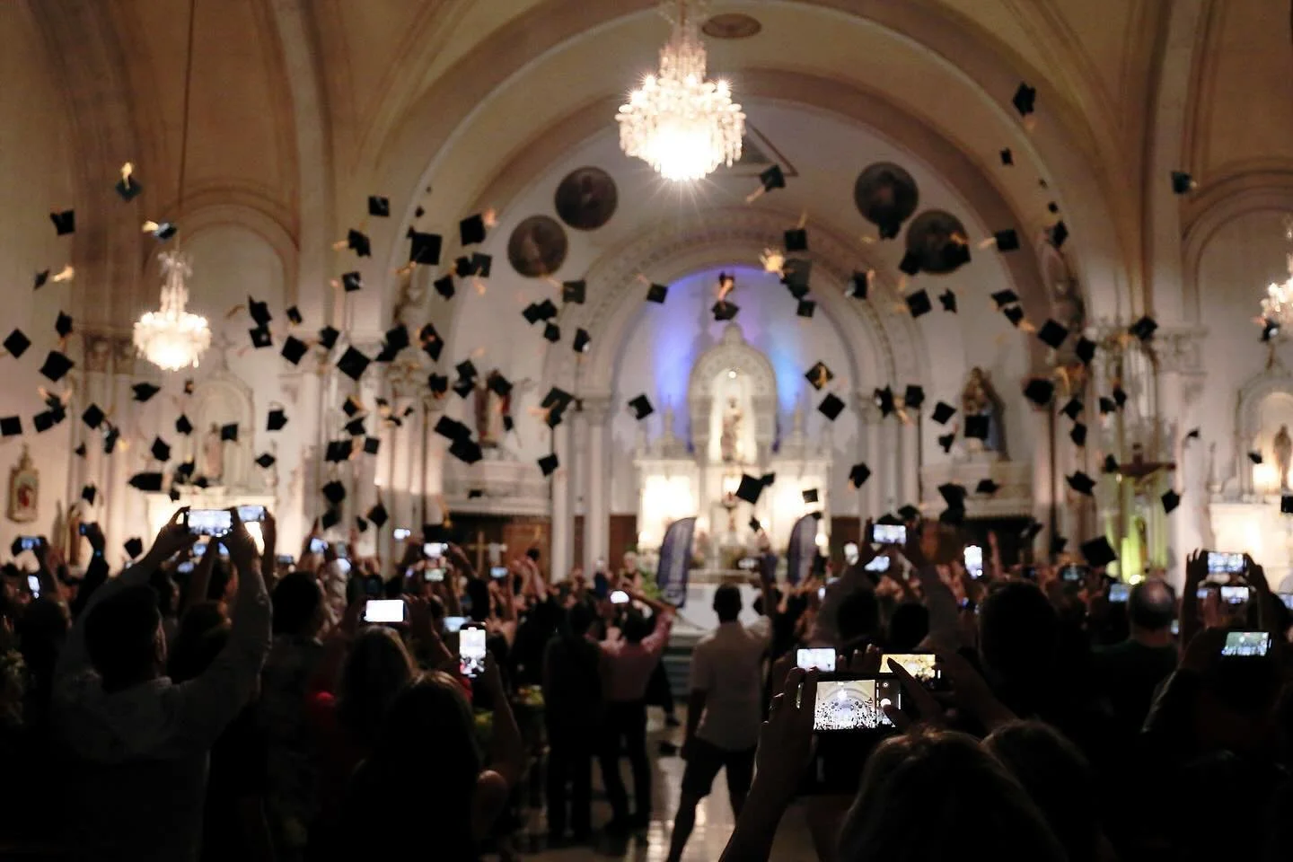 Graduation d&rsquo;Olivier.  Le temps avance si vite!