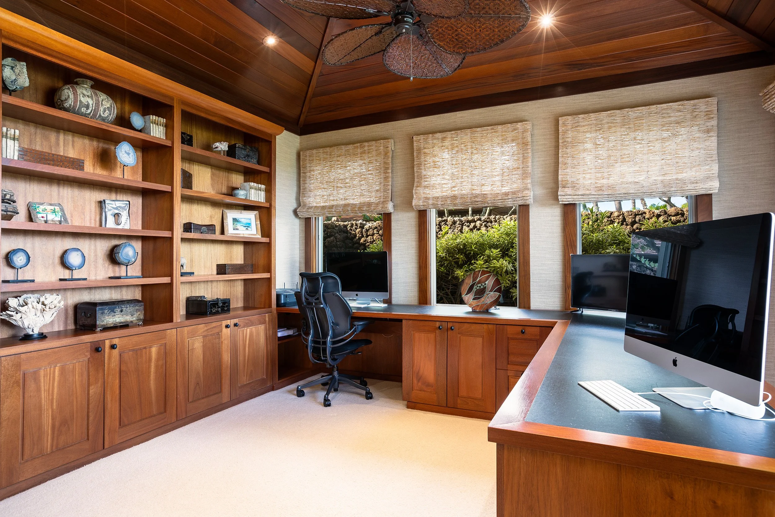 ベッドルーム3はオフィスであり、簡単に専用のセカンダリーベッドルームに戻すことができます。
