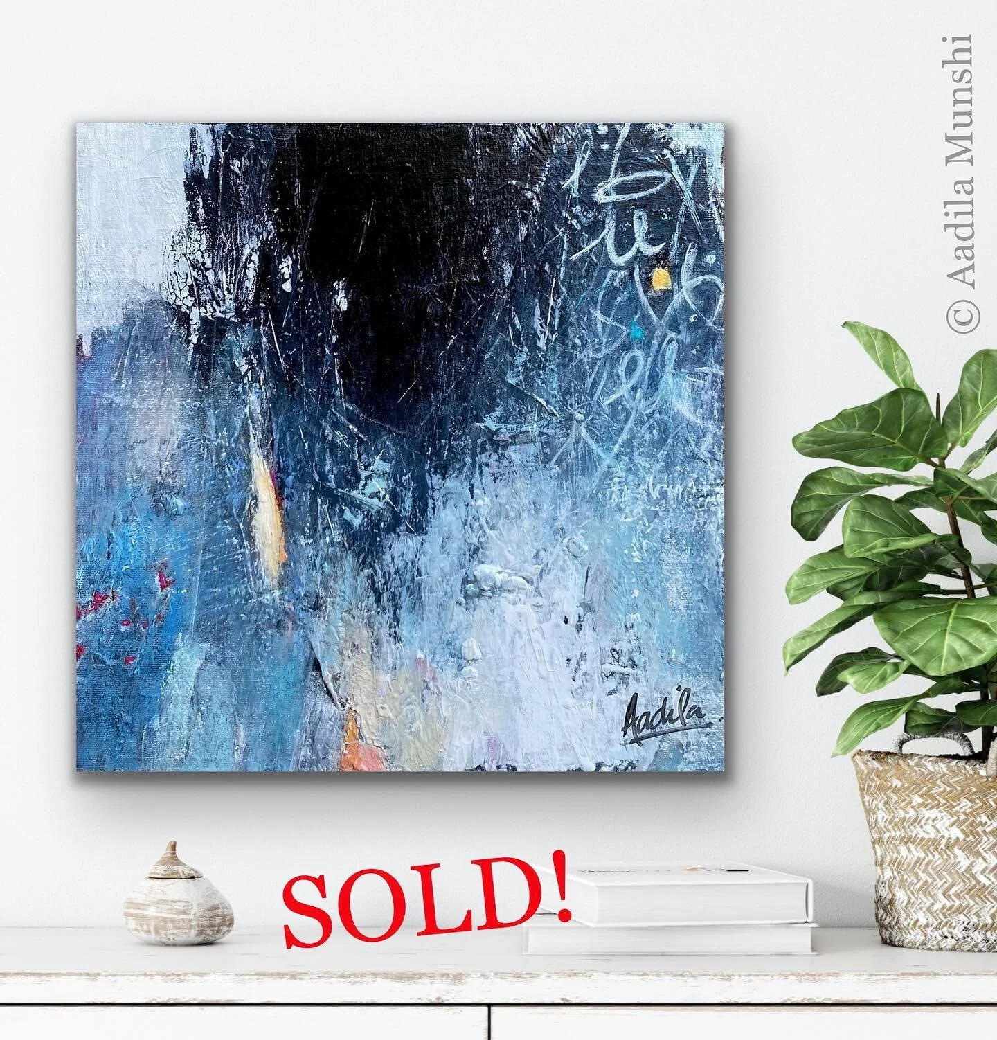 My studio is at rest while I spend the remnants of the summer hols with my loves, undivided. Also, I totally missed the memo that this lovely painting ✨SOLD✨ at the summer group show @bluecrowgallery two weeks ago! What a beautiful surprise 🖤🙏 🎉. 