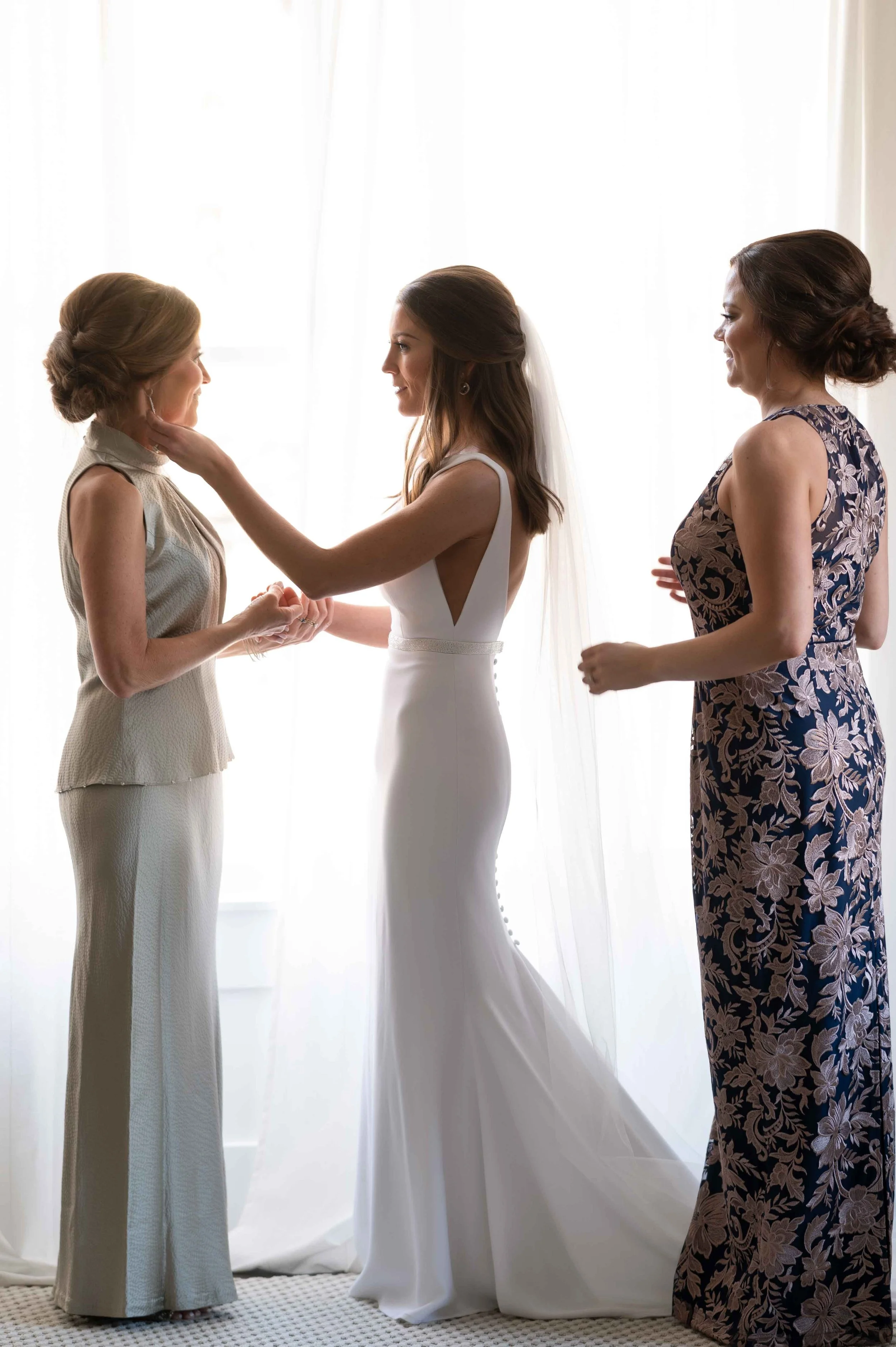 Meredith + Drew - Getting Ready-210-Edit.jpg