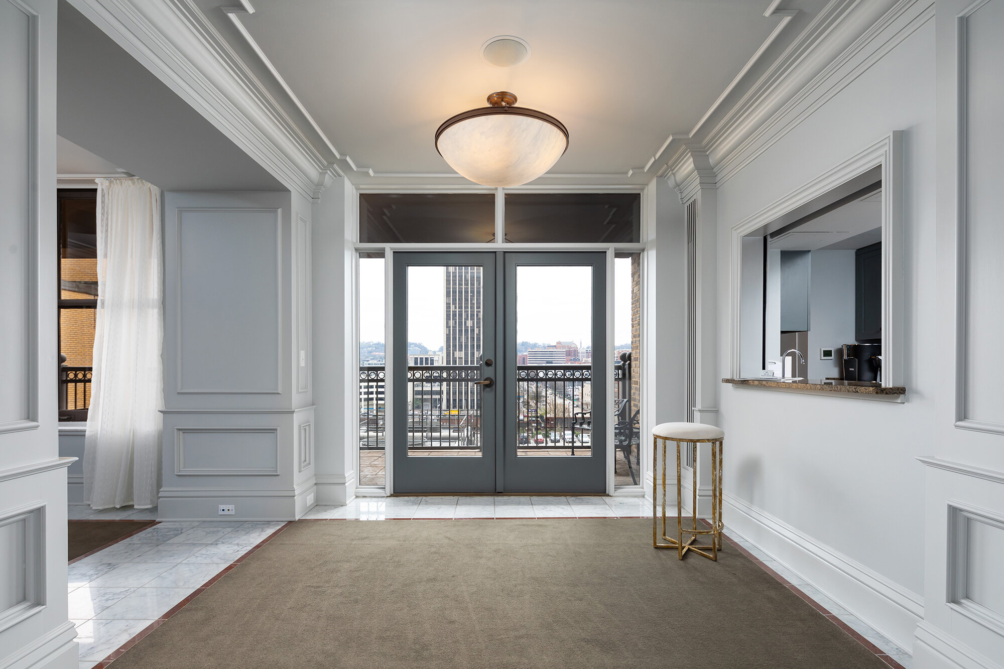 COMMERCIAL-JohnHandHotel_043_COLOR.jpg