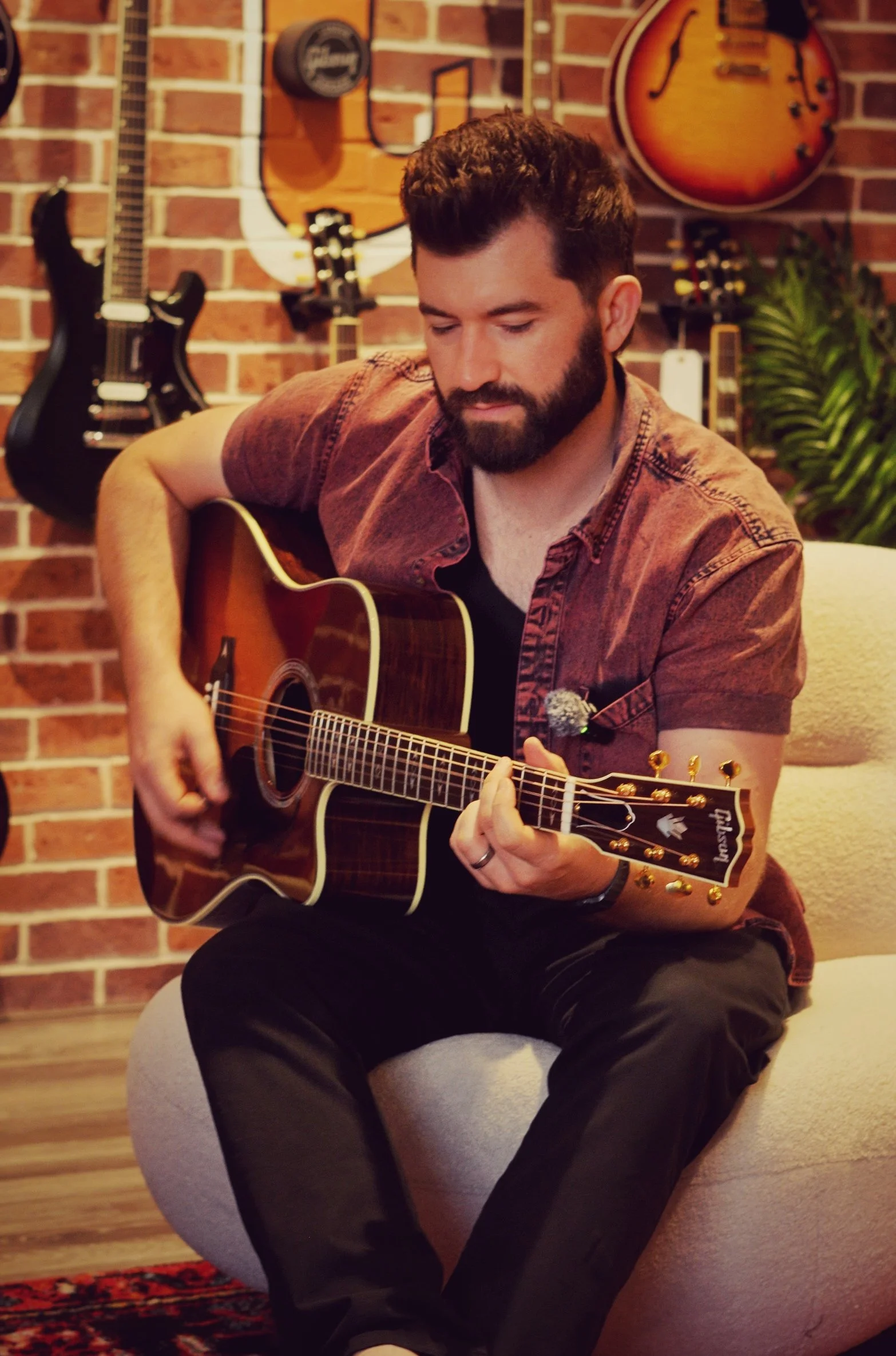Gibson TWH 202610.jpg