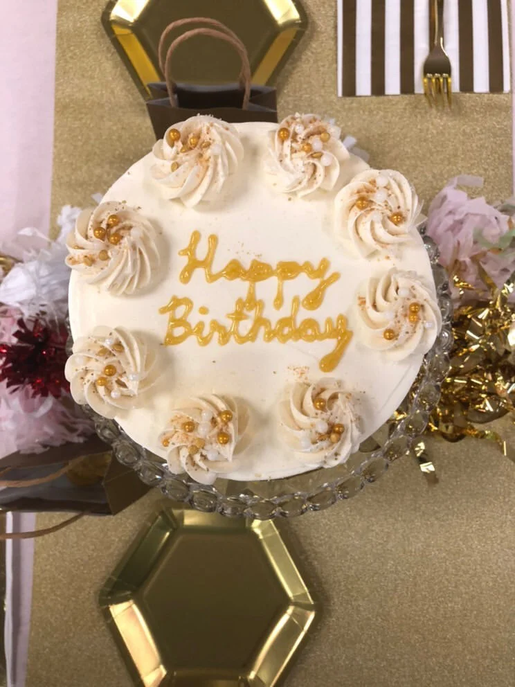 Gold and glitter kid's birthday! 