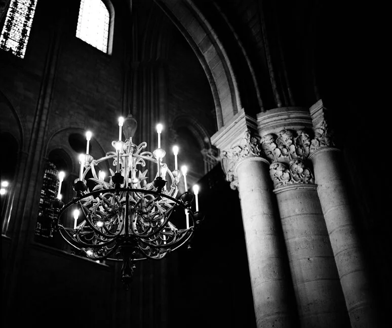 Chandelier, Notre Dame
