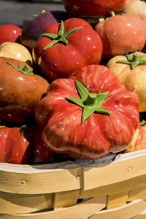 zoomed in tomatoes.jpg