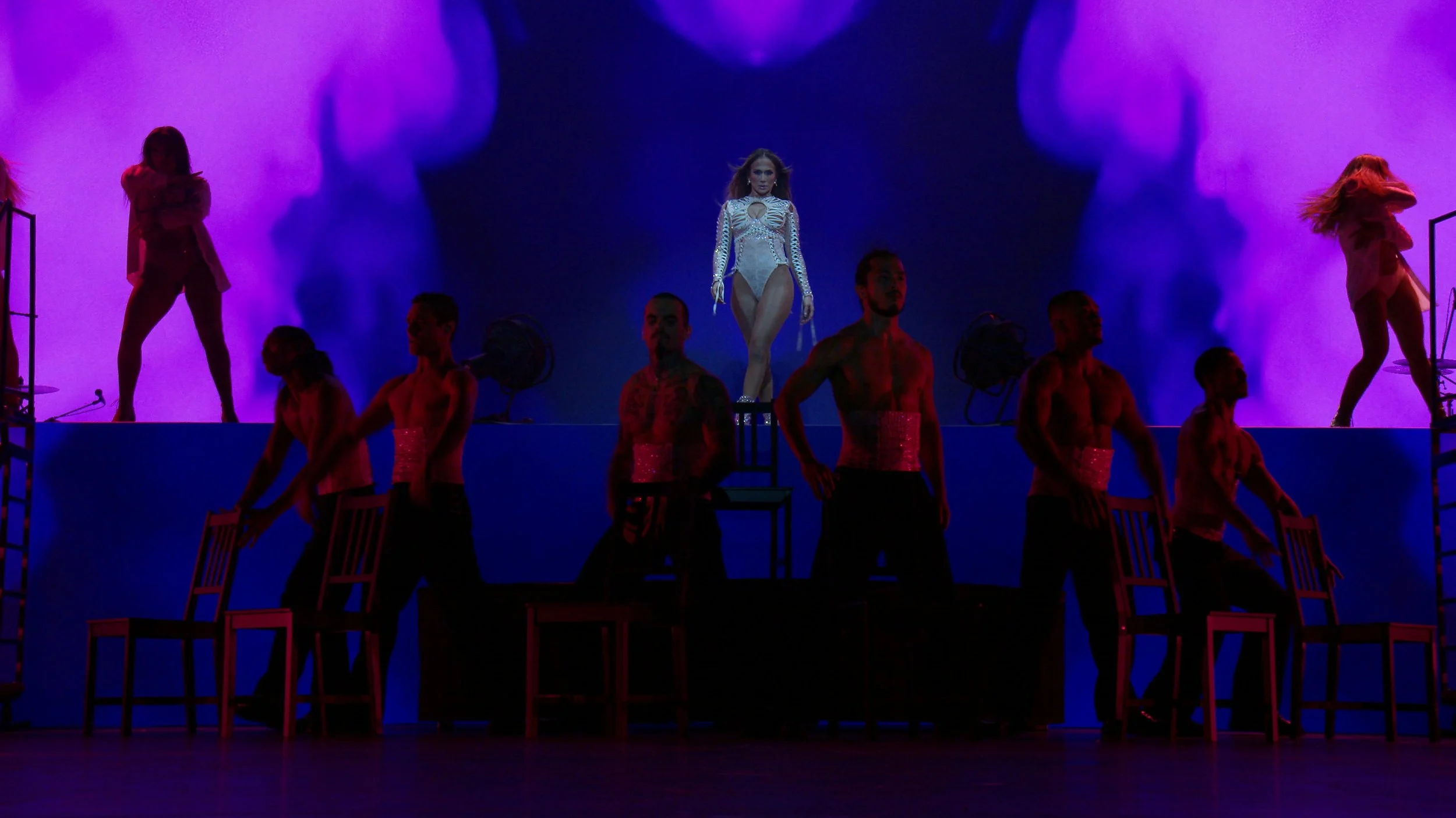 JLo Warsaw 1_1.10.1.jpg