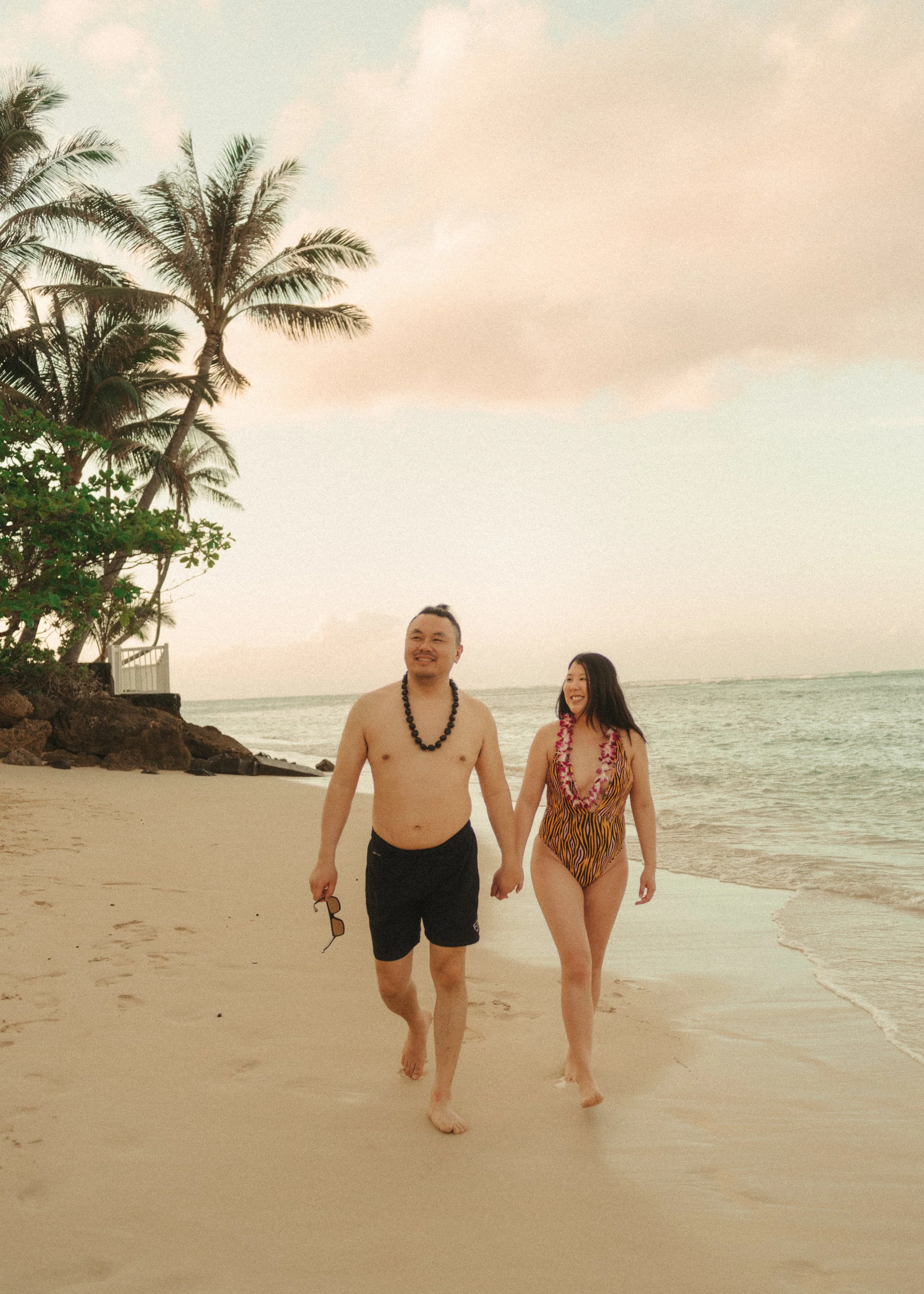 oahu-hawaii-couples-photographer-engagement by isirie-1.jpg