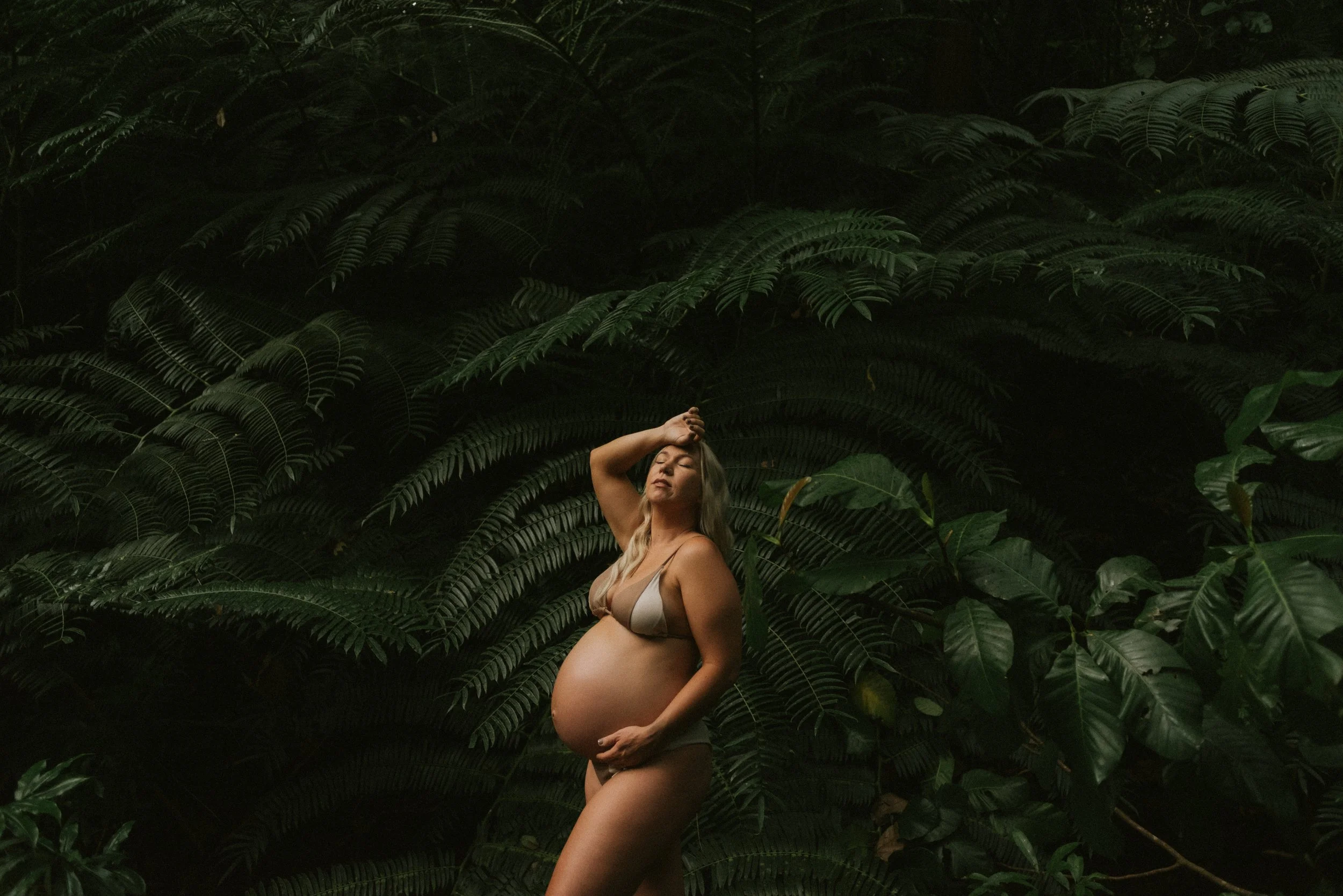 oahu-hawaii-maternity-photographer-babymoon by isirie-2.jpg
