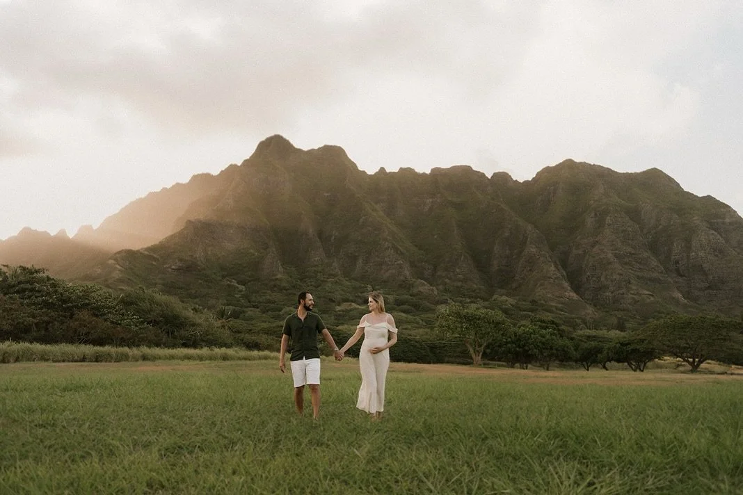 fade into you 🎶

.
.
.
. 
.
hawaii maternity photographer 
#hawaiiphotographer #oahuweddingphotographer #hawaiielopementphotographer #hawaiiengagementphotographer #oahumaternityphotographer #oahufamilyphotographer #hawaiimaternity #oahuengagementpho