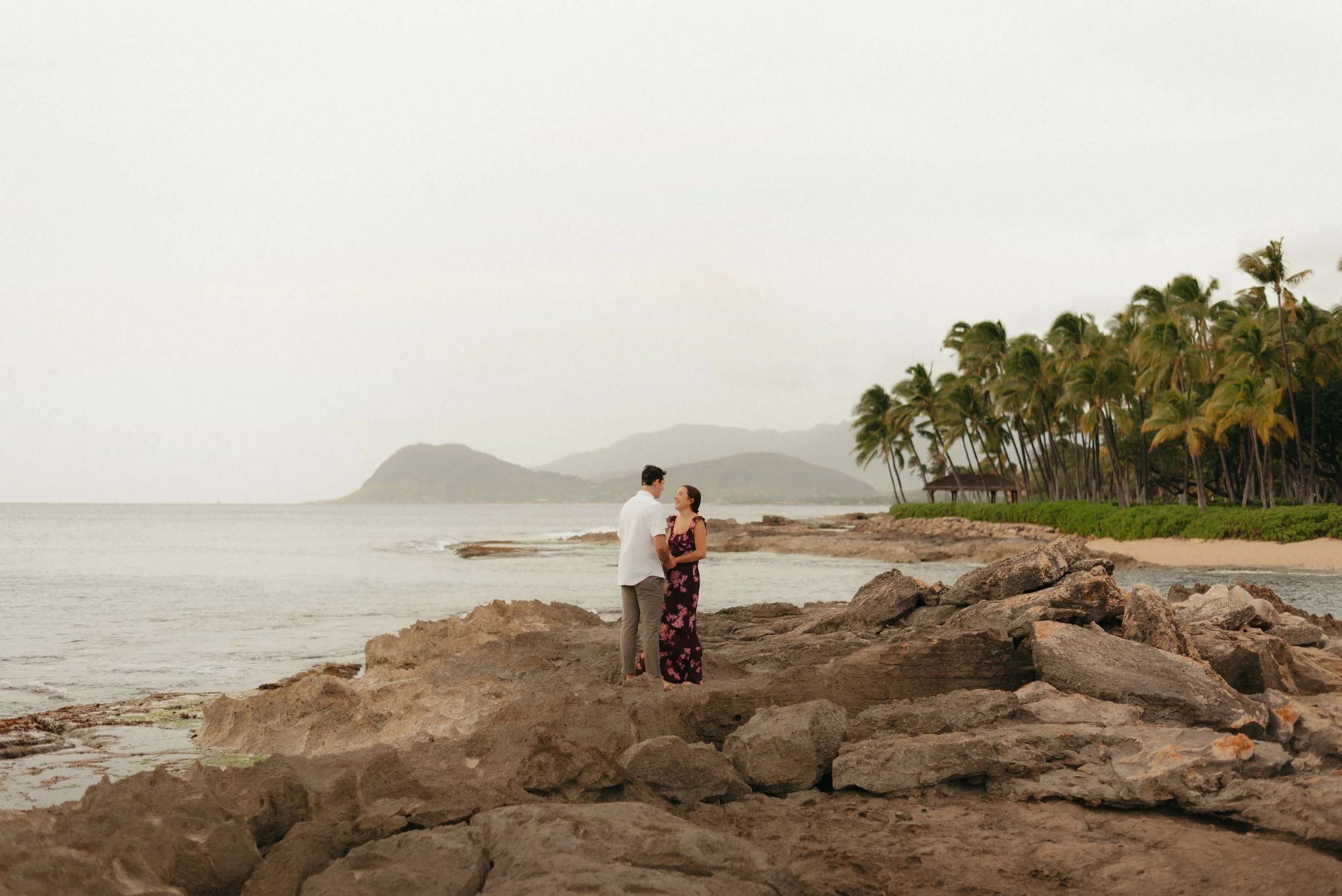 hawaii-proposal-photographer-suprise-oahu-engagement--1.jpg