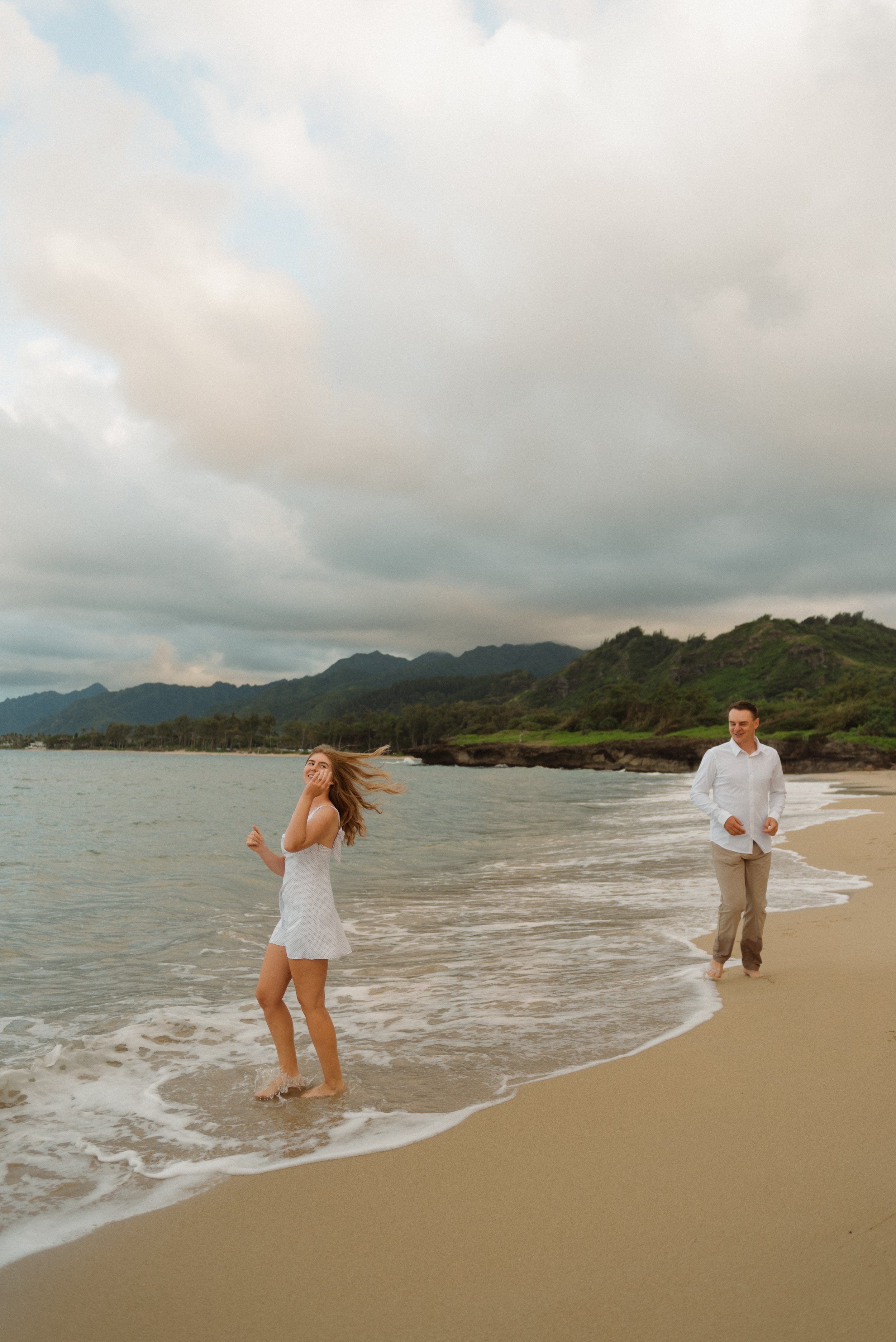oahu-engagement-photographer-by isirie-hawaii couples photography shoot at sunset-a-10.jpg
