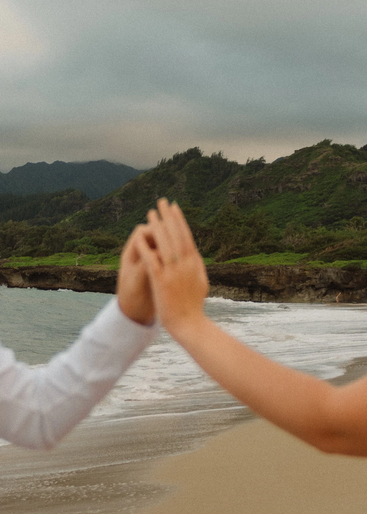 oahu-engagement-photographer-by isirie-hawaii couples photography shoot at sunset-a-16.jpg