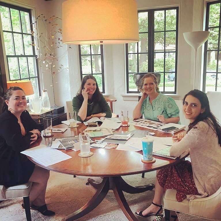 Rainy days are perfect for design charettes! Lots of great ideas circulating around this table and we can&rsquo;t wait to share them with you soon! 📸: @caradine_michael  #accdmemphis #creativemindsatwork #ilovedesign #memphishospitalitydesign #inter