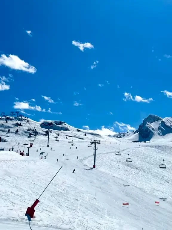 A few very fun days in Courchevel with our trip planner Niamh. ❄️

Good skiing, great food, and even better company. 🩵

Simple, well planned, and exactly what we needed. I&rsquo;m already thinking about the next one. Thank you Love Courchevel for th