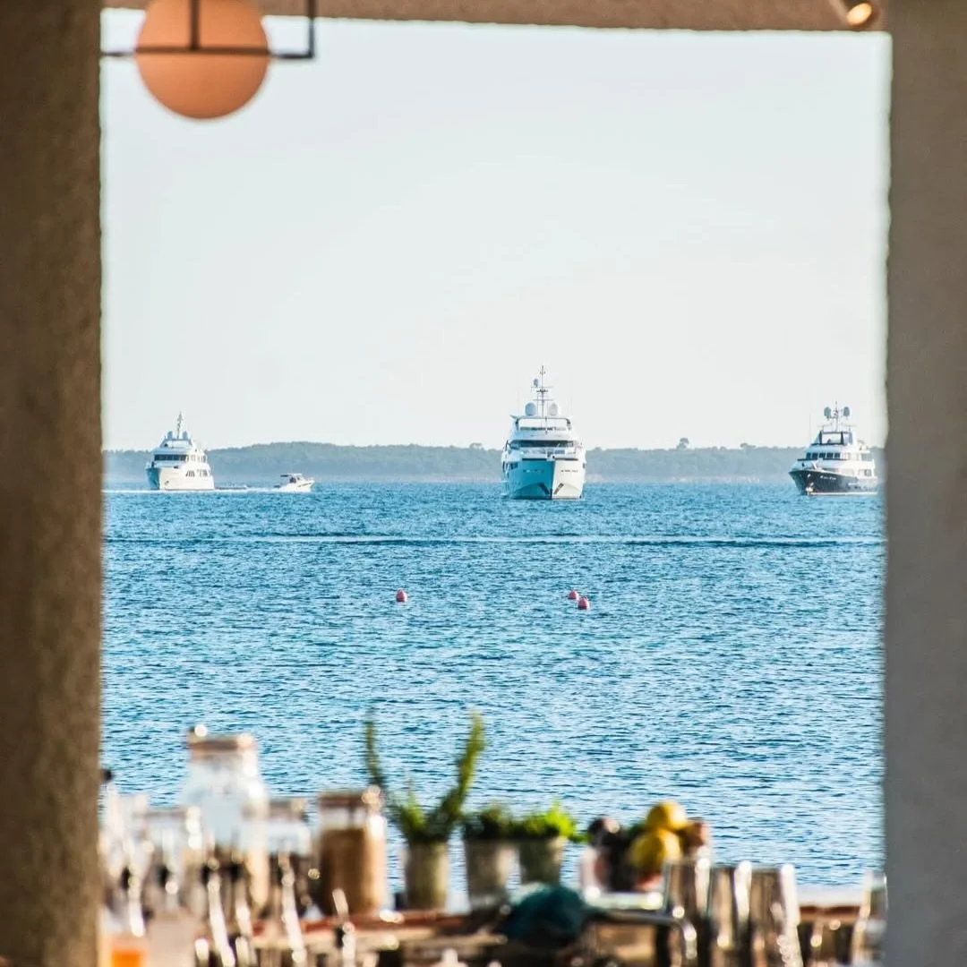 Life is short&hellip;spend your summers at the beach clubs in the South of France 🍾☀️&nbsp;

See you for a glass of rose under the Mediterranean sun!&nbsp;

#eurosummer #sof #southoffrance #france #beachclubs