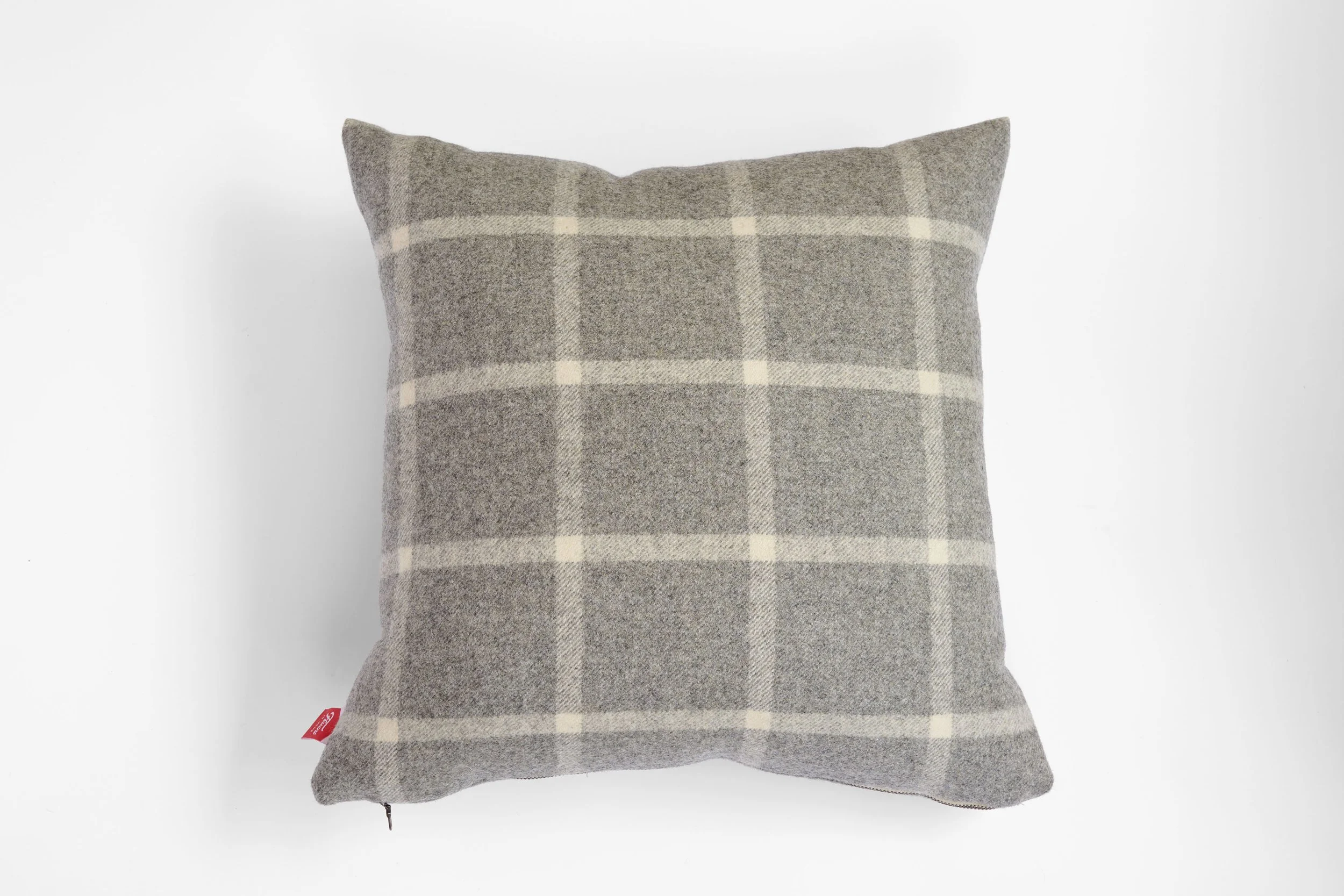 Pillow 28