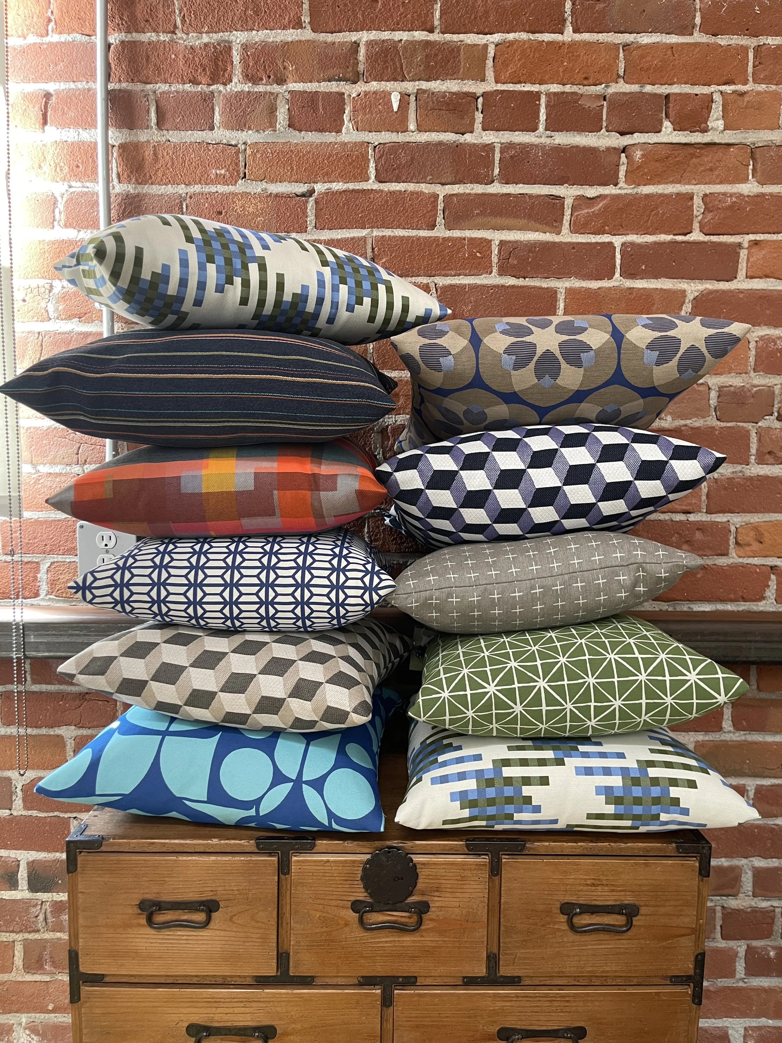 Outdoor pillow stack.JPG