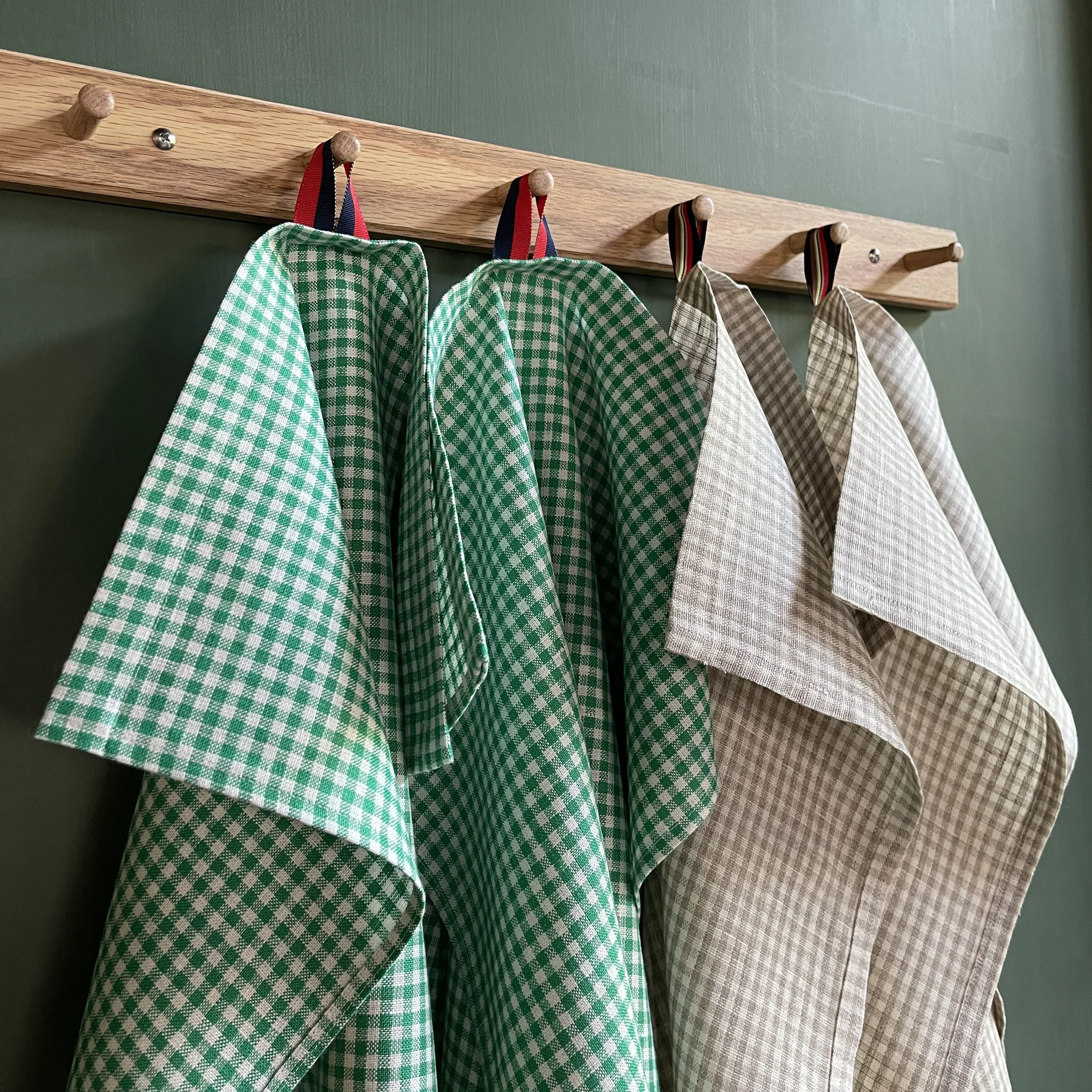 HR_GINGHAM COMBO green + taupe CU.jpg