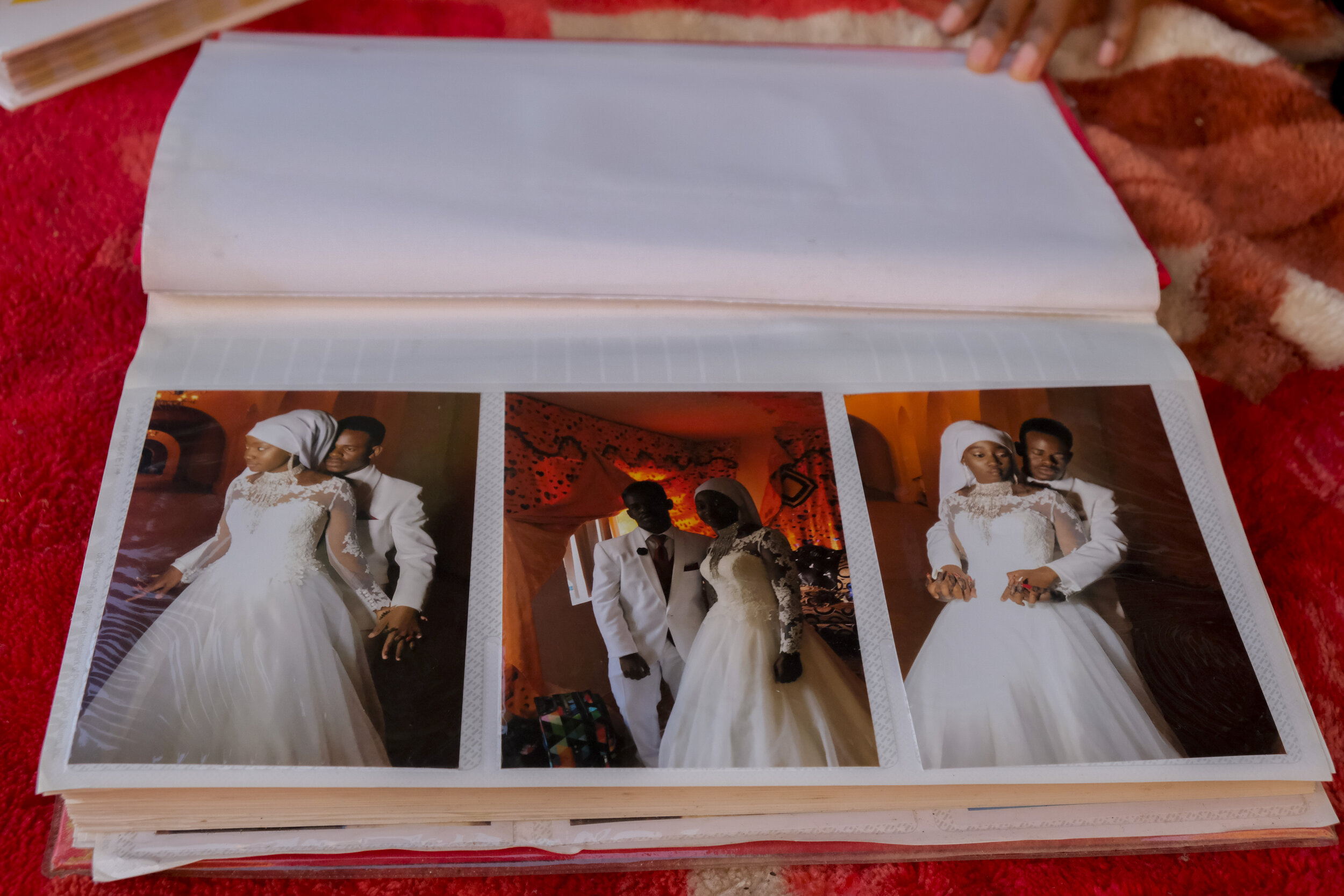  USA, San Diego, CA, October 19, 2020. Photographs Musa shot of her sister’s wedding. Musa was previously married and later divorced at 19. When she arrived as a refugee from Somalia at age 14, Musa fell in love with photography.&nbsp; Her family had
