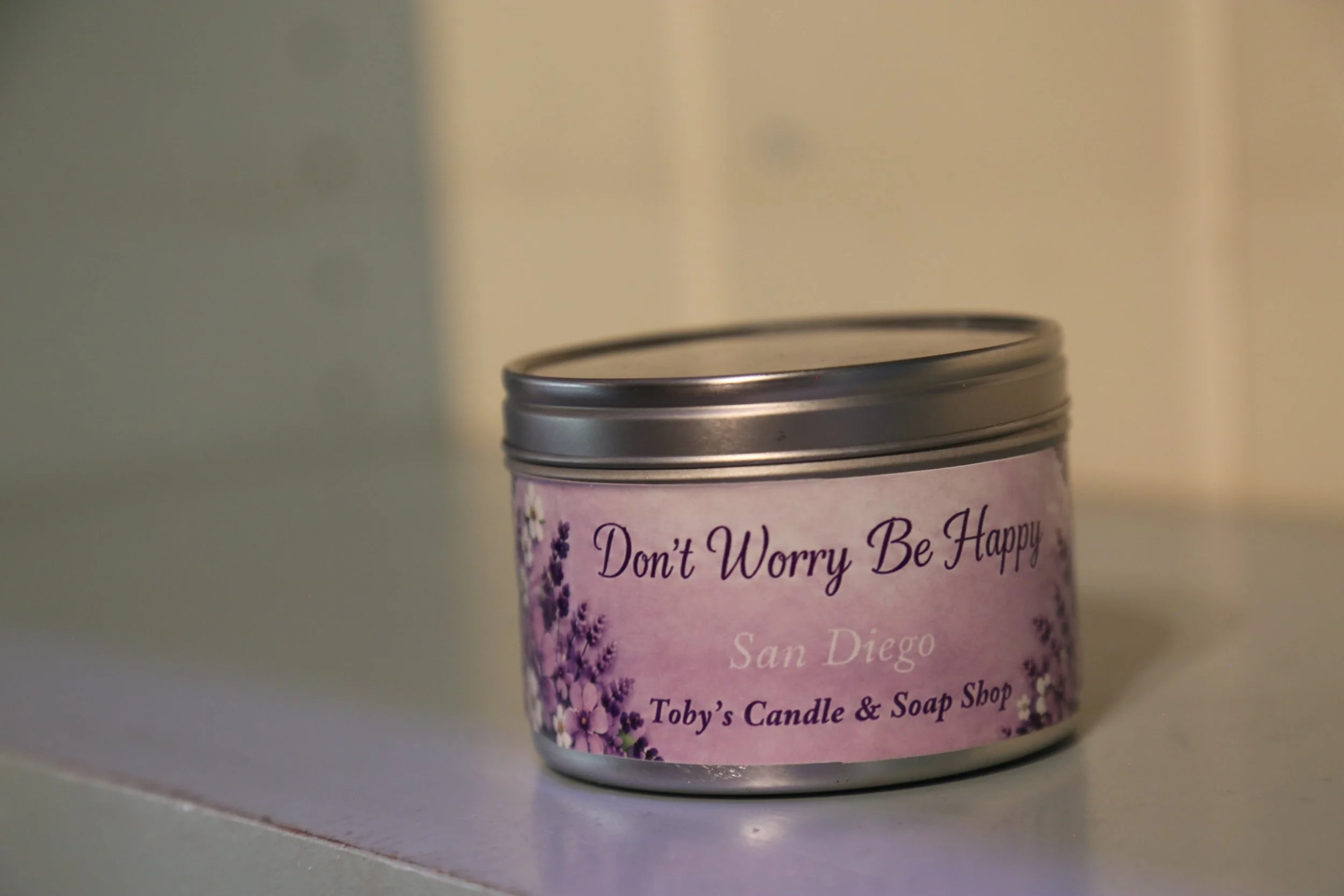 Dont Worry Be Happy tin