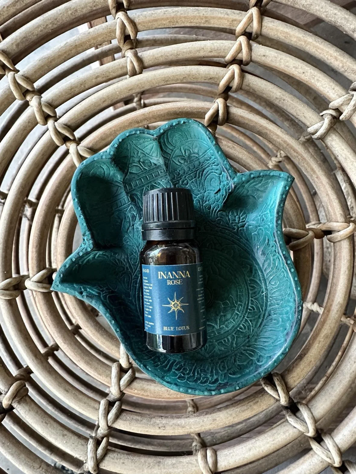 Ritual plate - Hamsa hand 2.jpg