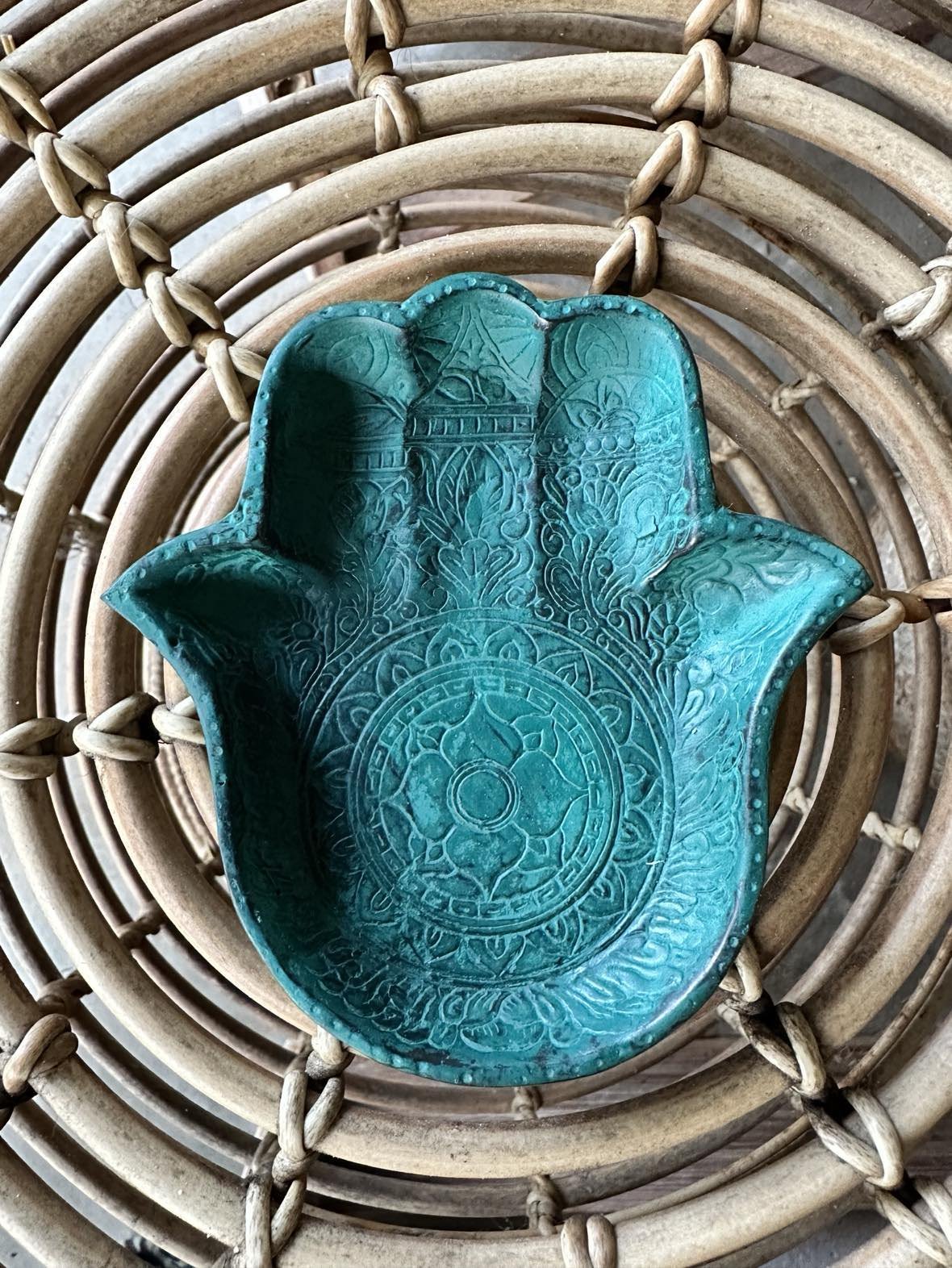 Ritual plate - Hamsa hand.jpg