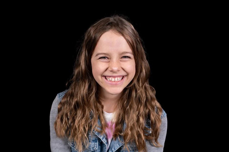 T1LyraBOWEN00004.jpg