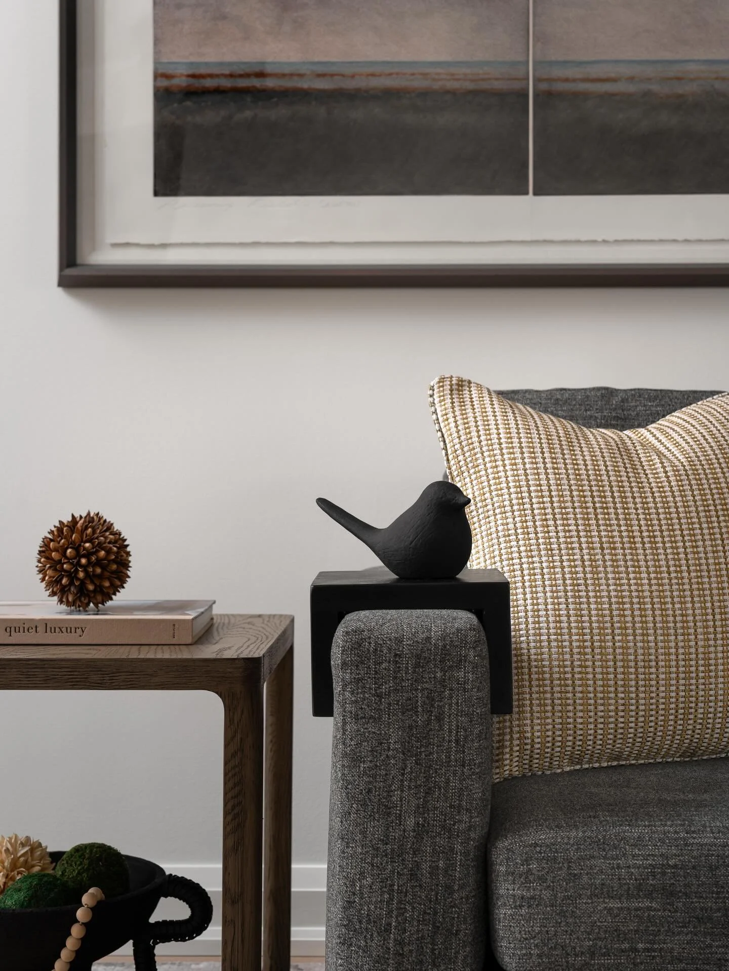 Zooming in on the details!

Photography by: @danmolinastudio 

#storicadesignstudio #interiorphotography #interiorstyling #luxuryhomes #kingcitydesigner