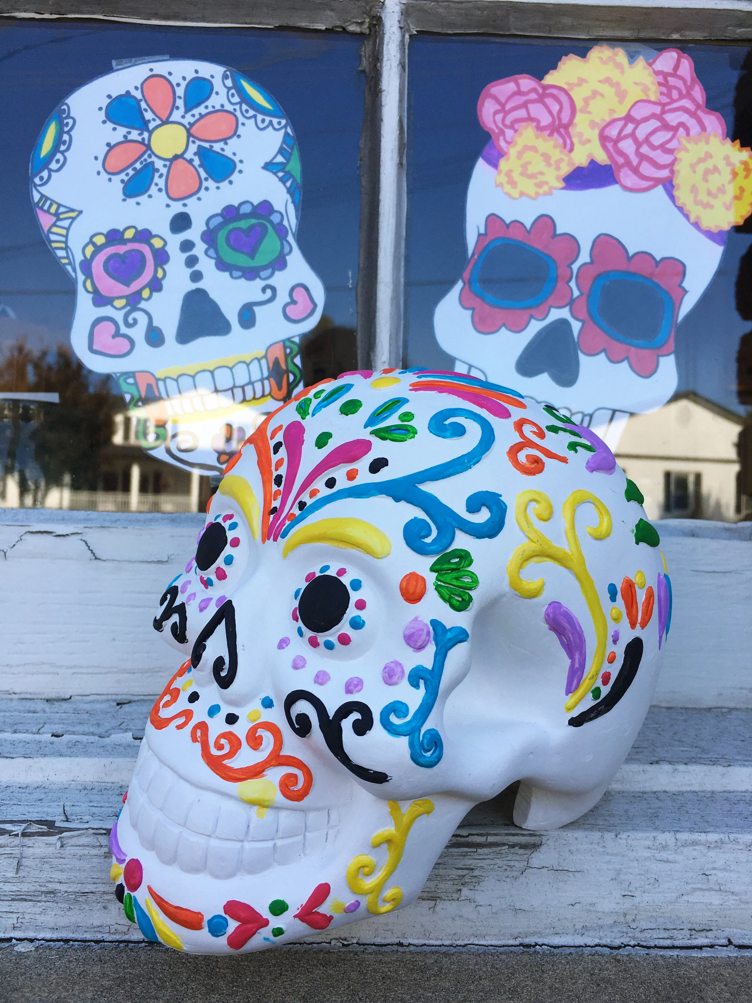 Colorful display to mark Día de los Muertos