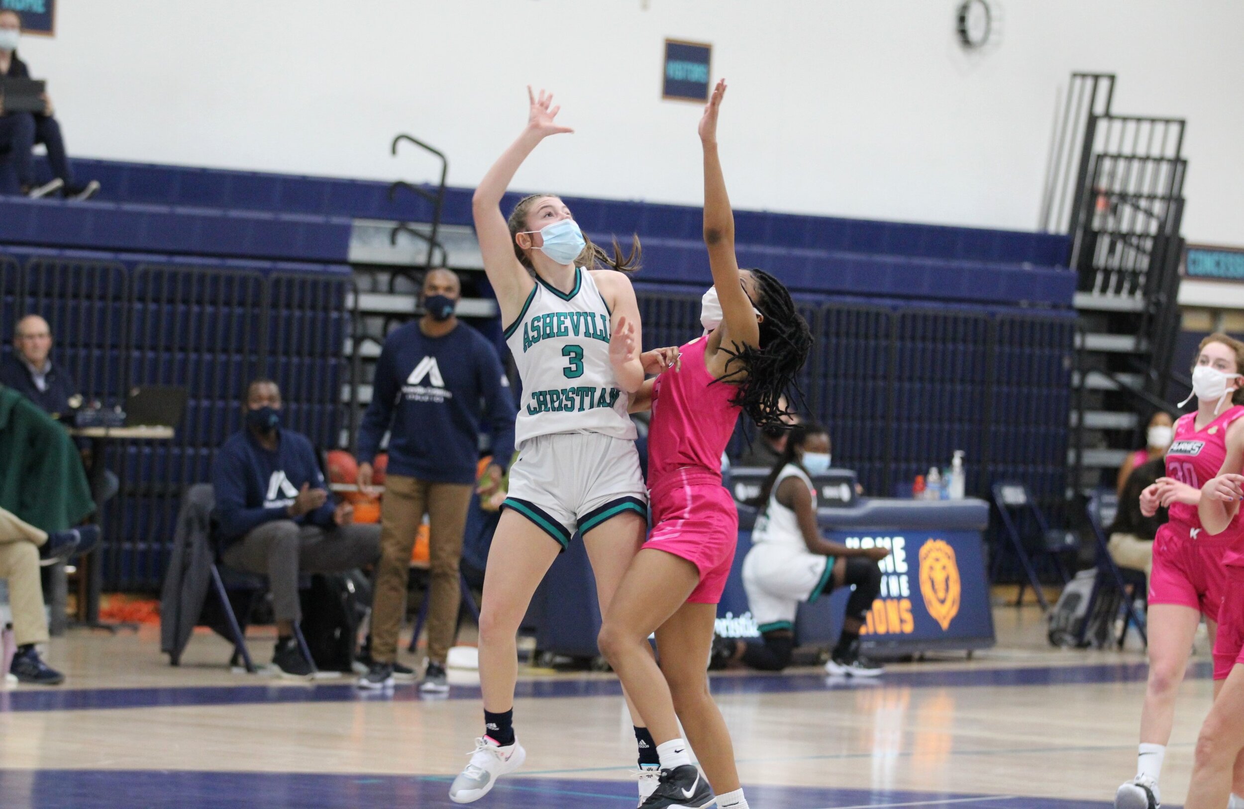 Lions run away with fourth straight win