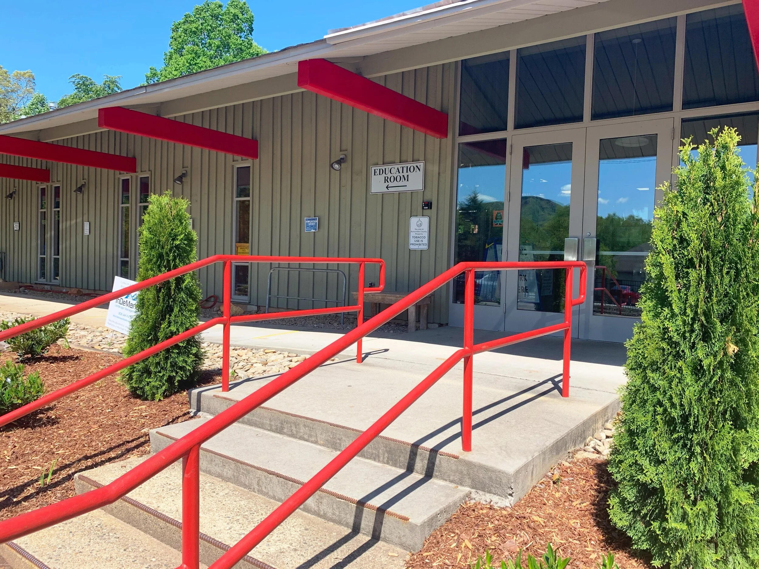 Town council passes resolution opposing library recommendation