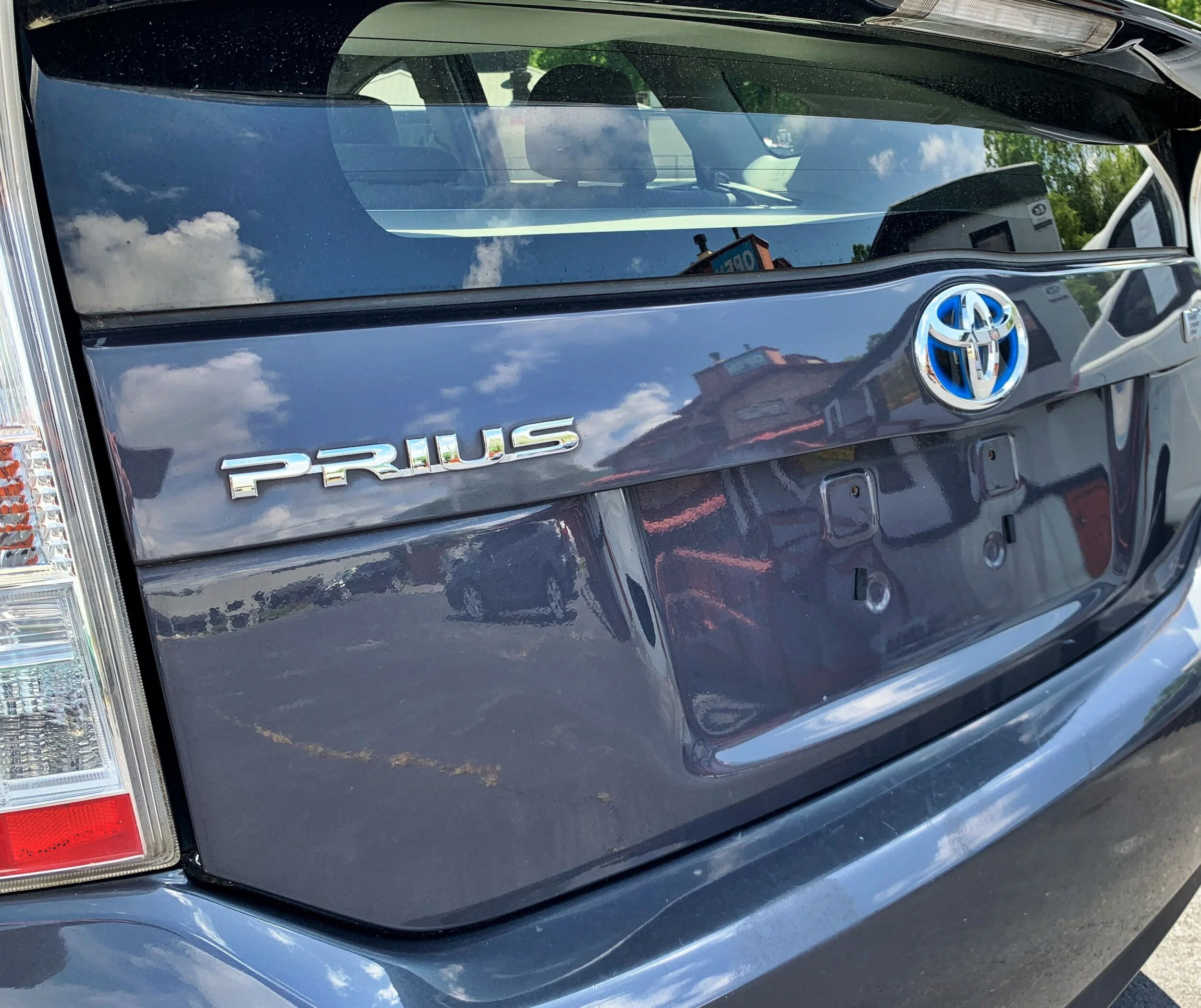 Black Mountain Police investigate catalytic converter thefts