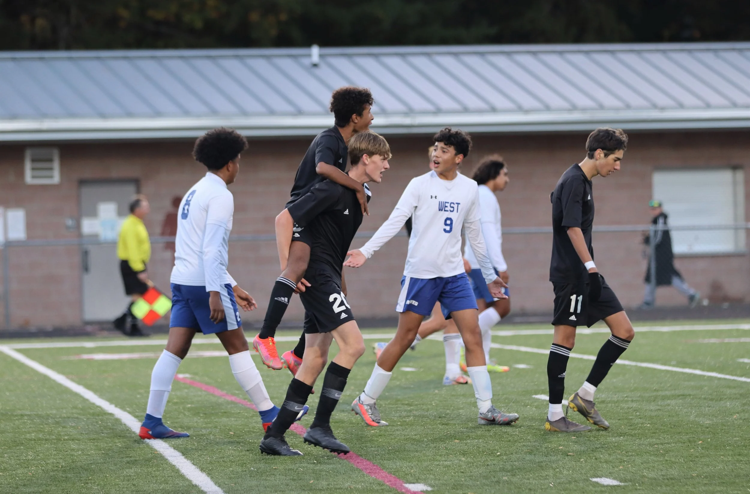 Warhorses bound for the second round 