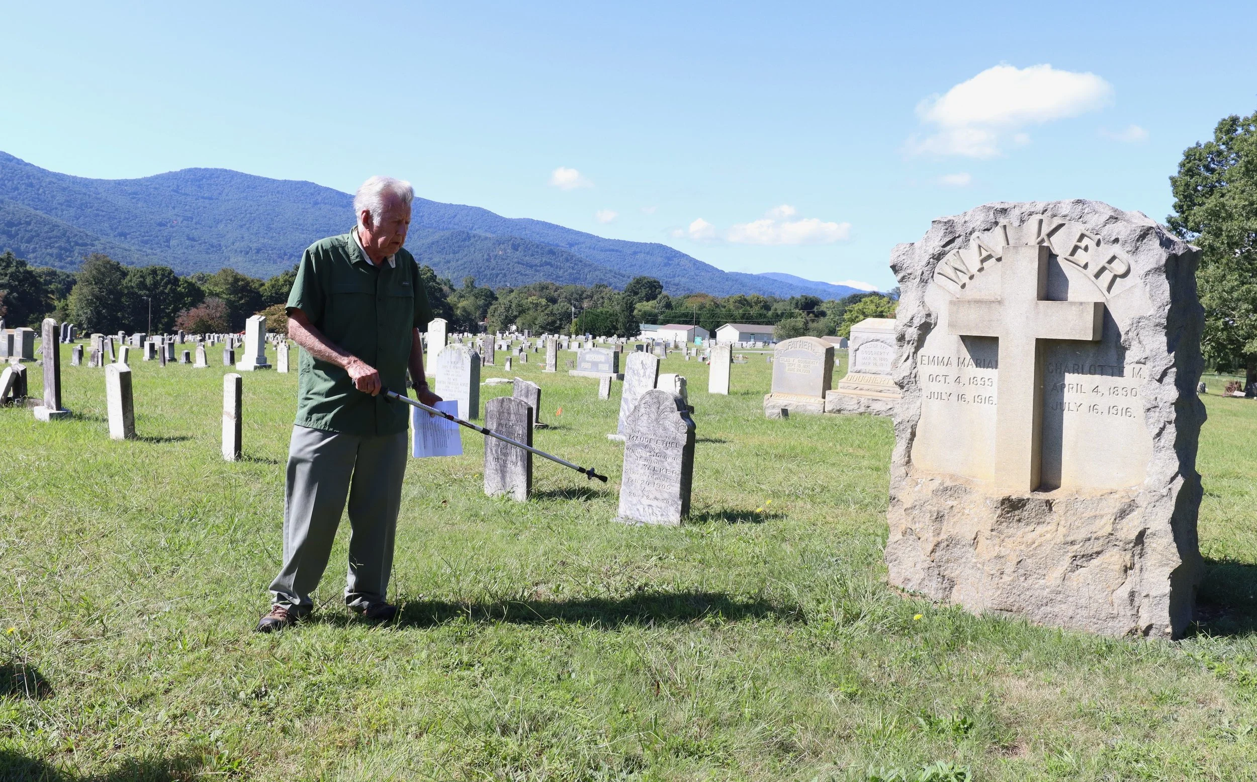 Walk Through History tour strolls back in time at Tabernacle Cemetery