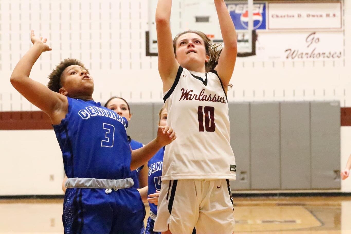 The Owen Warlassies improved to 2-2 with a 49-13 win at home over RS Central. Senior Carly Hancock led the way with 23 points for the Warlassies.