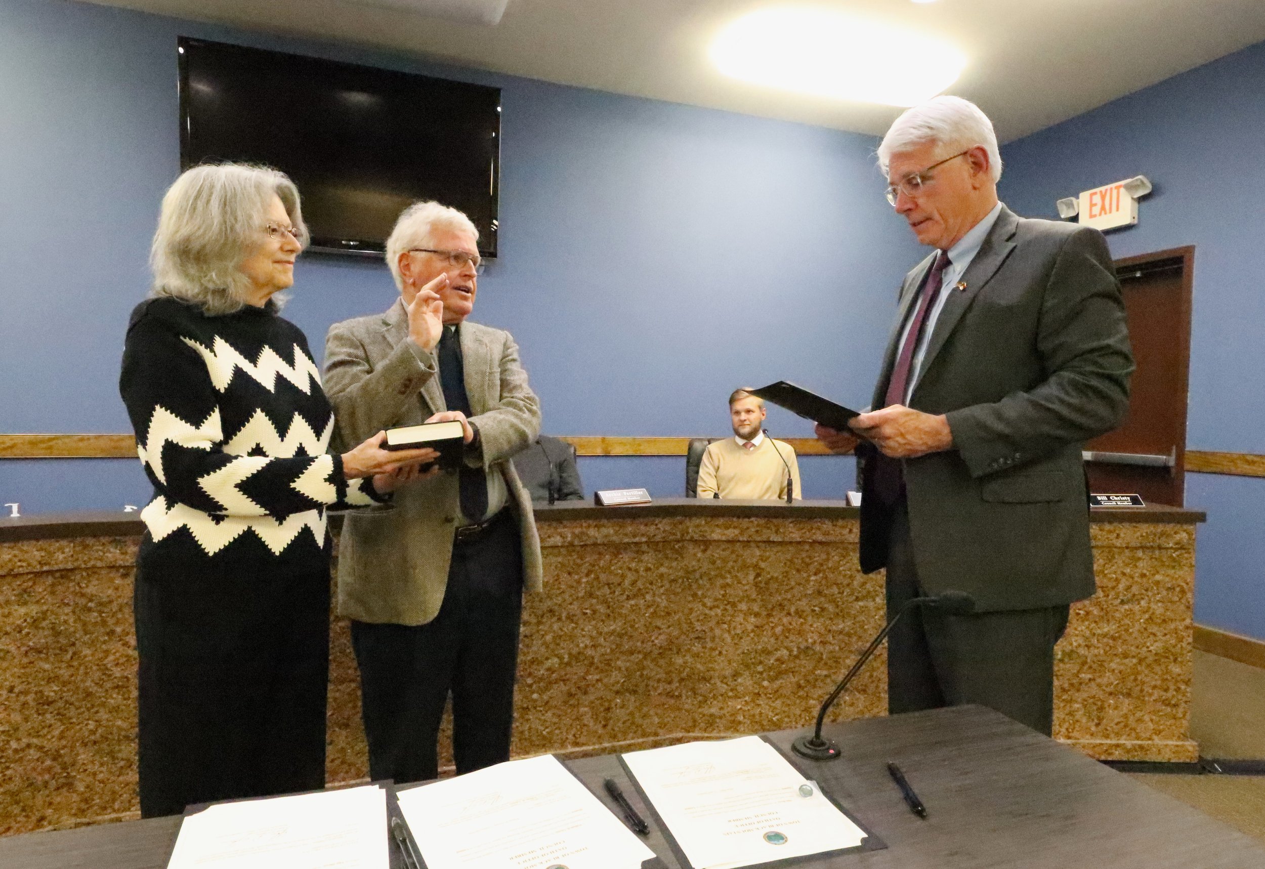 Newly elected Black Mountain mayor and town council members installed 