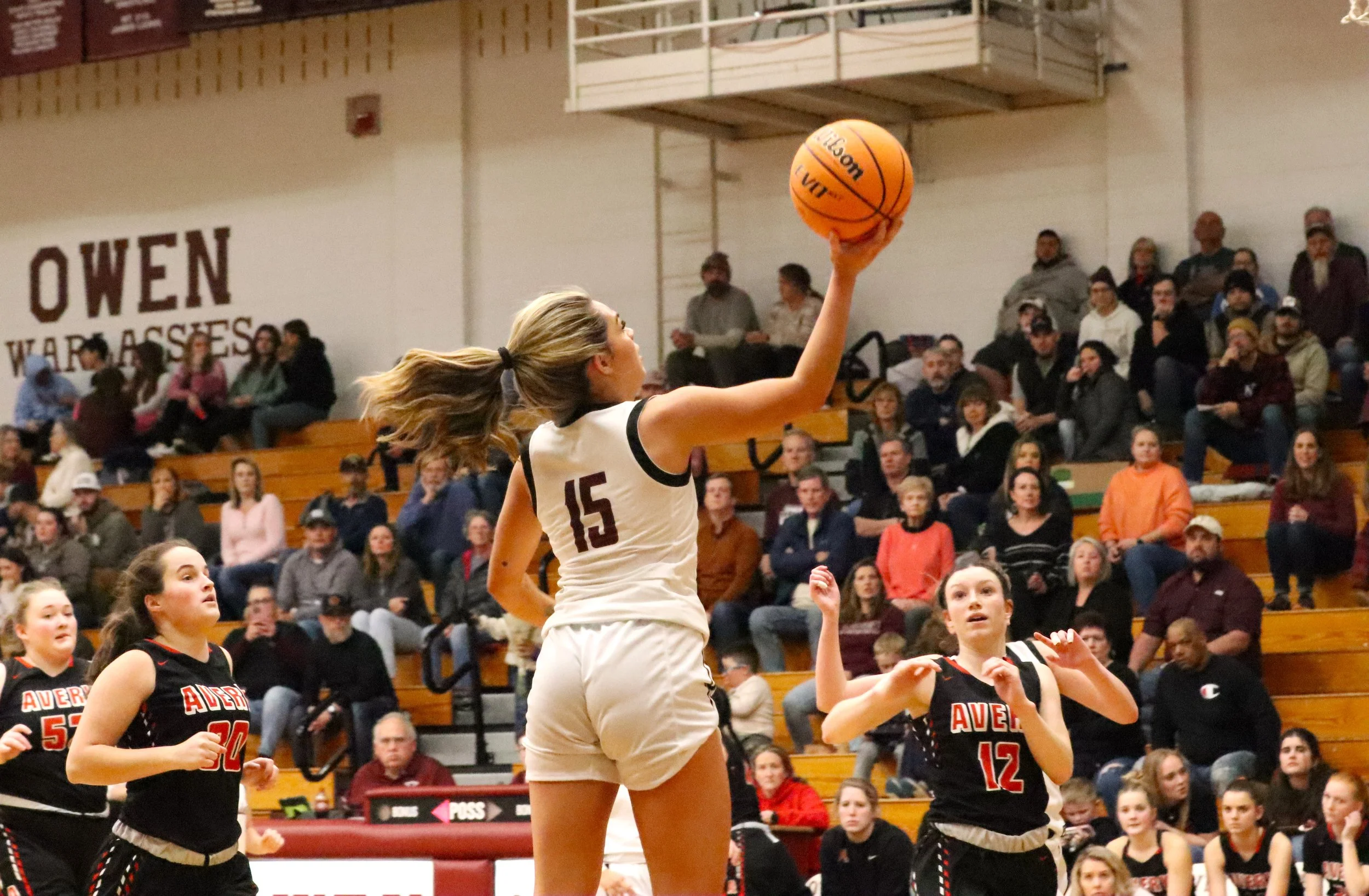 Owen teams fall to Avery on Senior Night