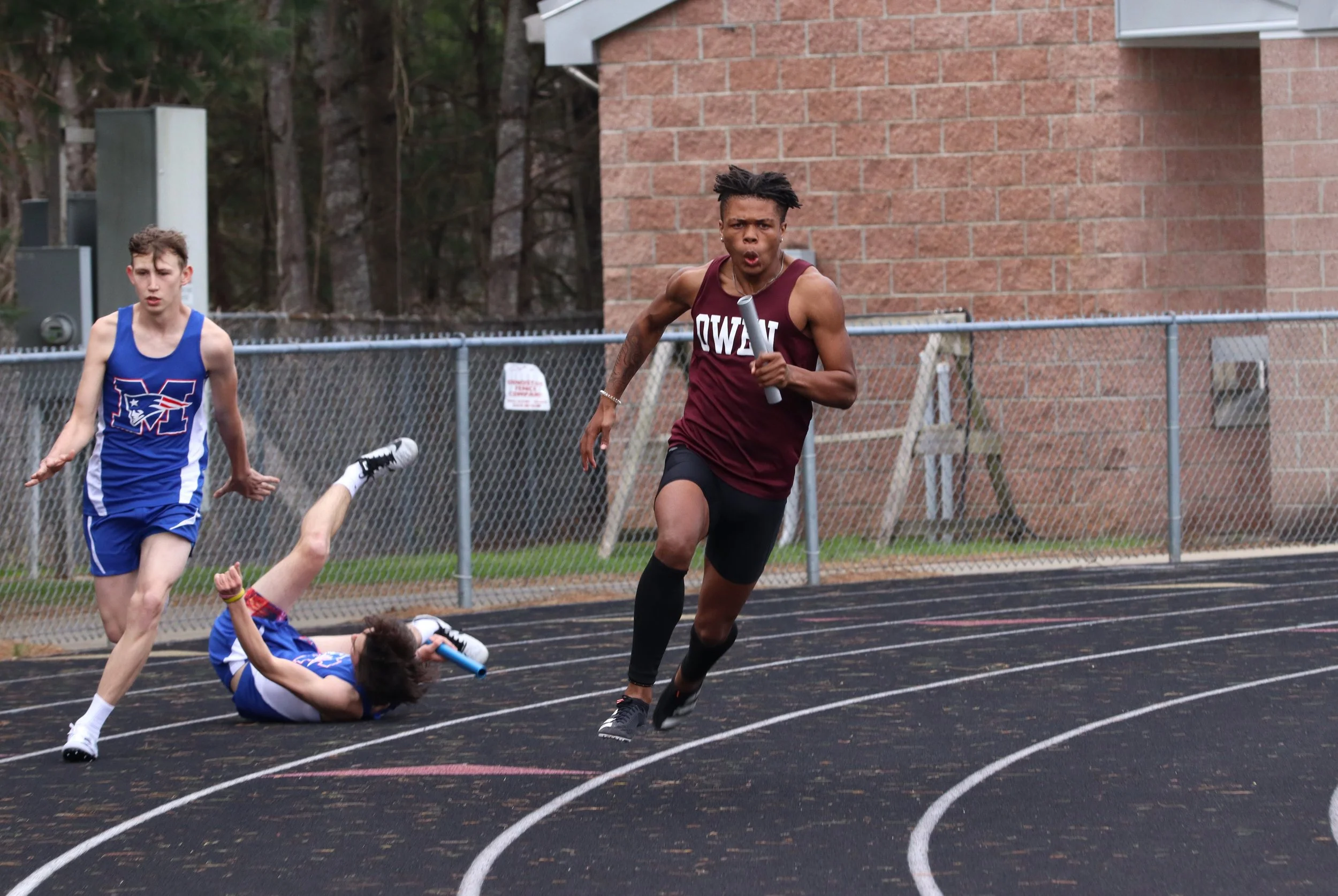 Warhorses run away with first place finish