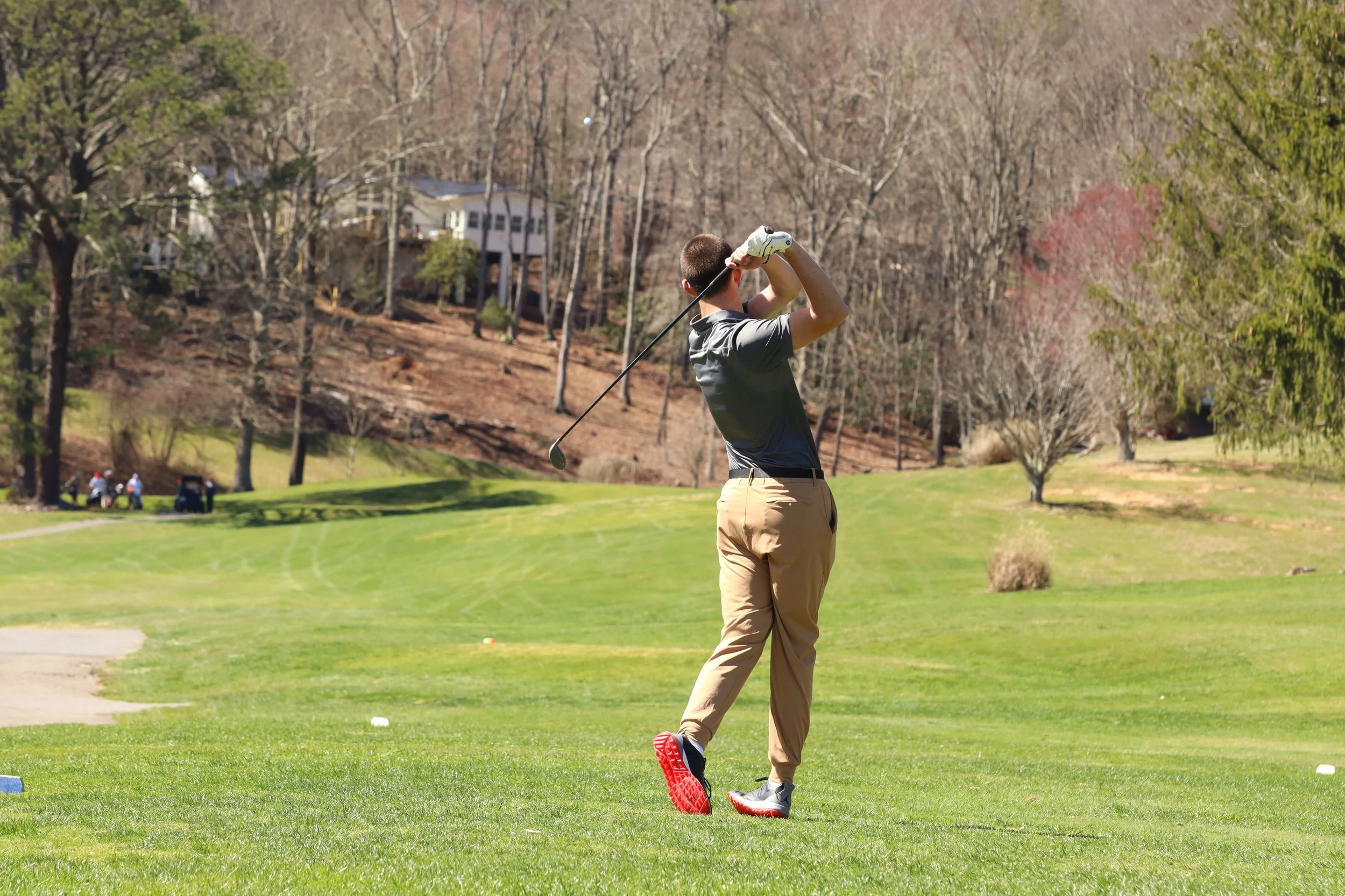 Warhorses chip in for win over West Lincoln