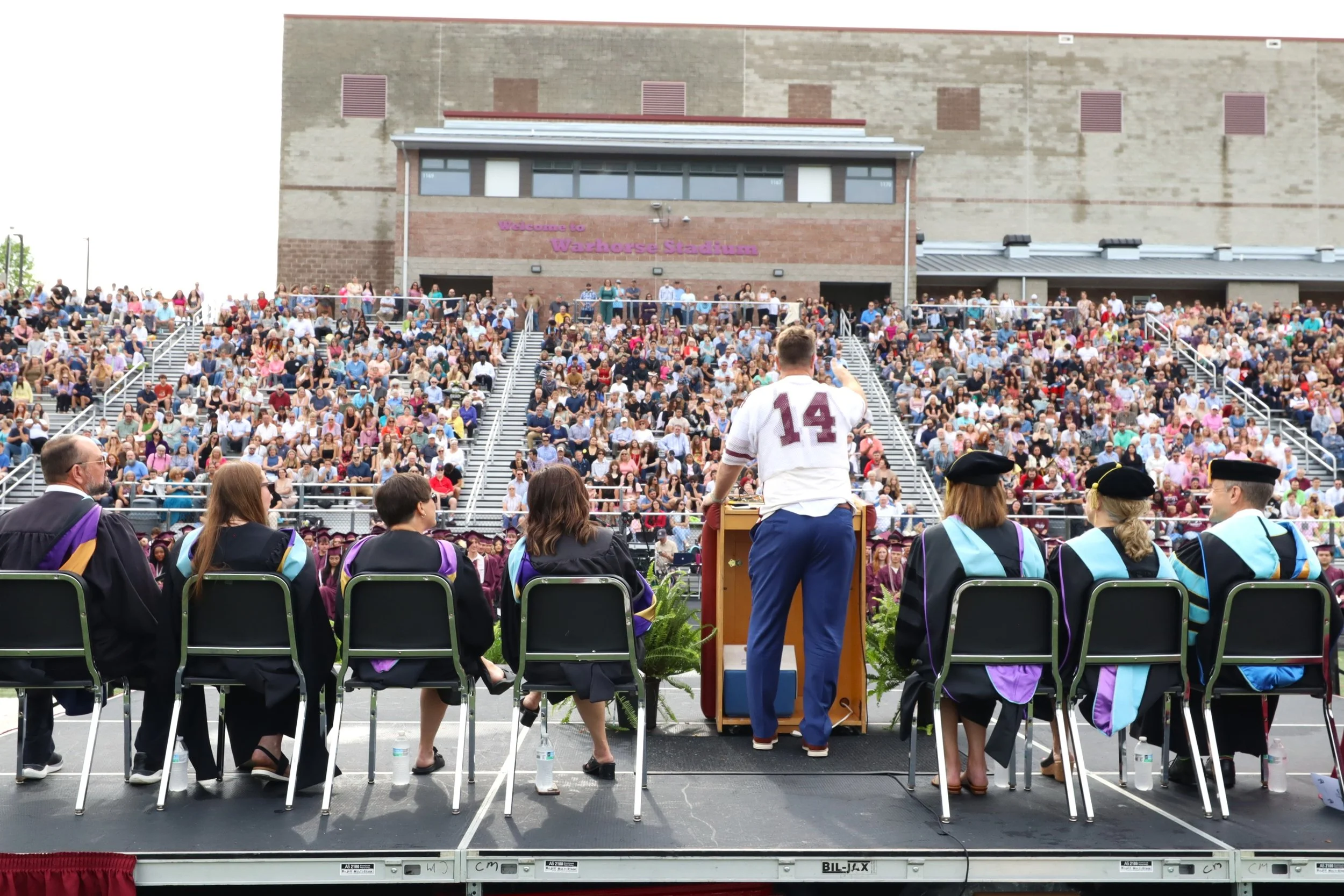Owen class of 2025 receives winning sendoff from Super Bowl champion Brad Johnson