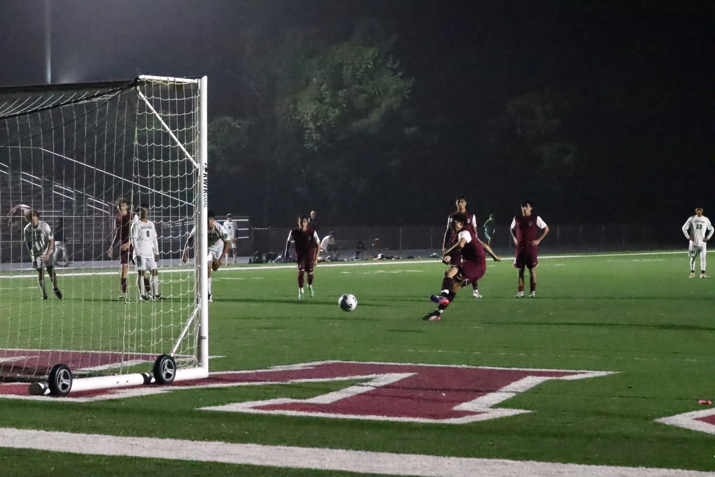 Warhorses extend streak with 7-0 victory over Mountain Heritage