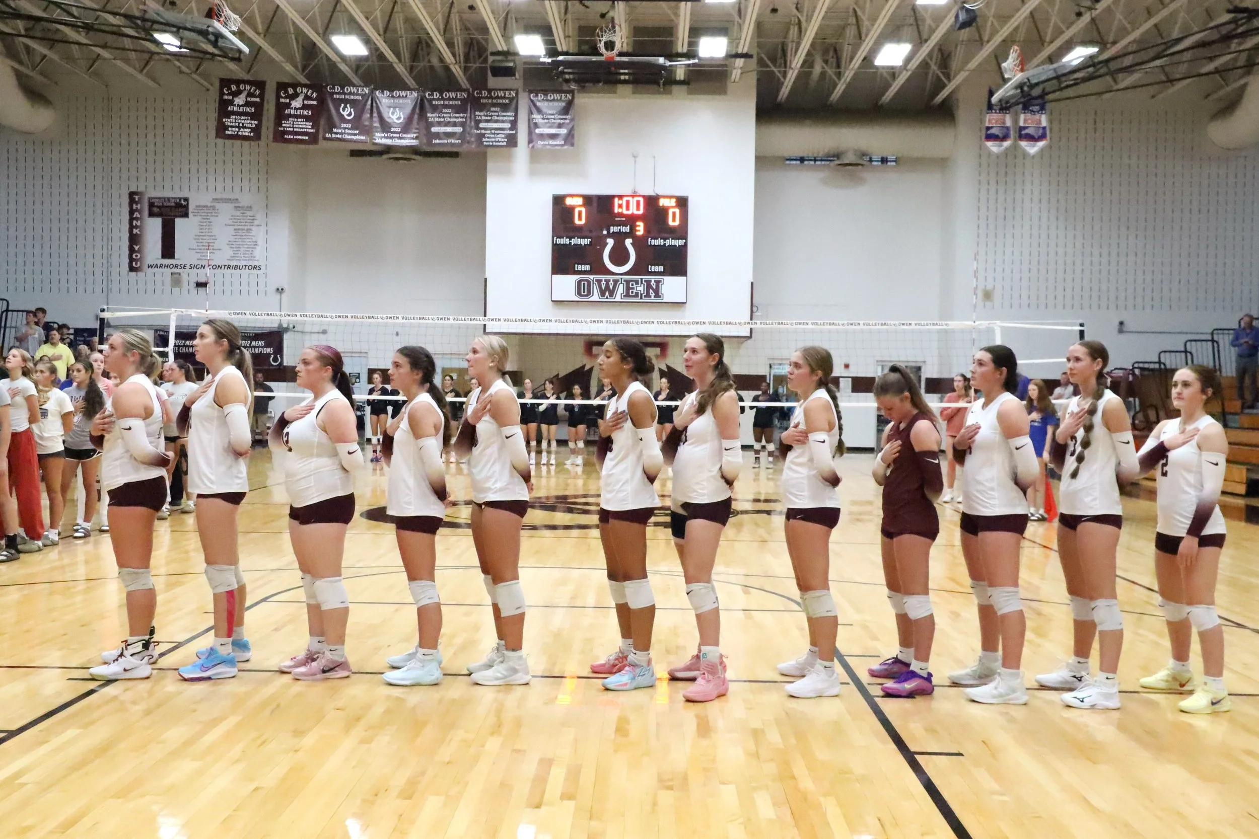 The postseason is here and it’s showtime for the Warlassies