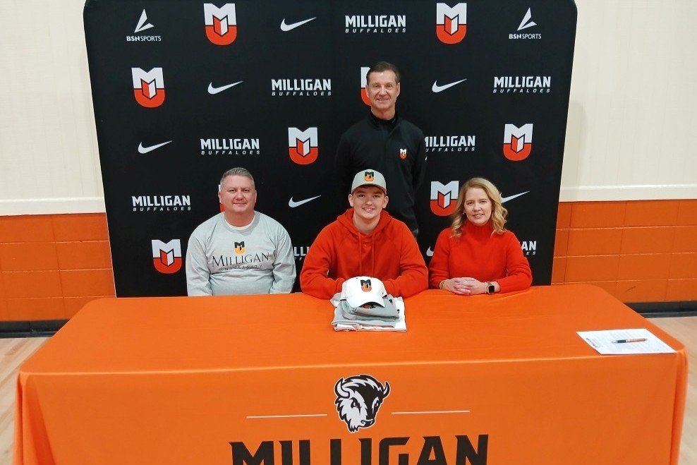 Warhorse golfer within driving distance of college destination