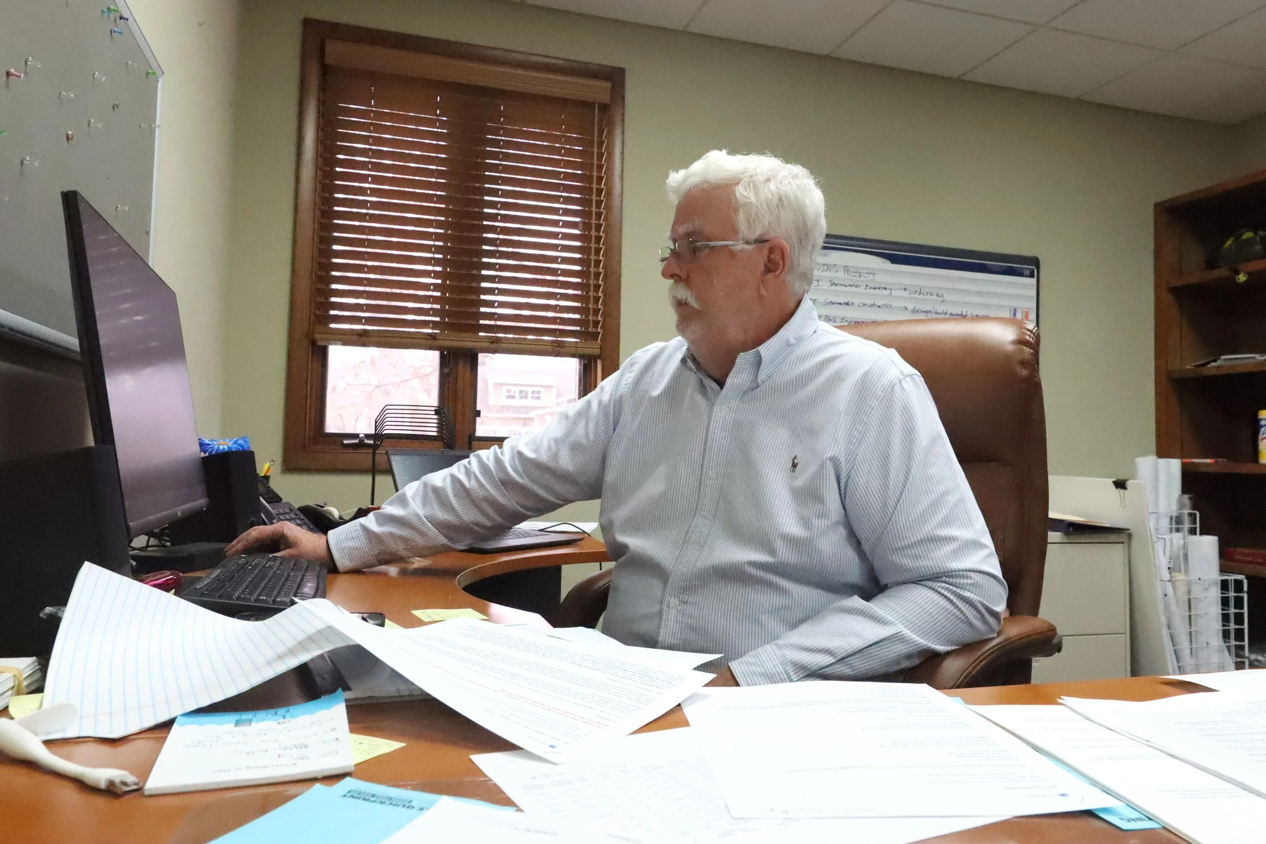 Richard Hicks sets priorities in interim town manager role